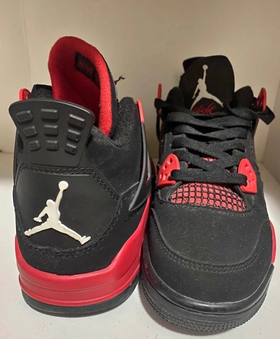 Air Jordan 4 "Bred" sneakers - photo 2