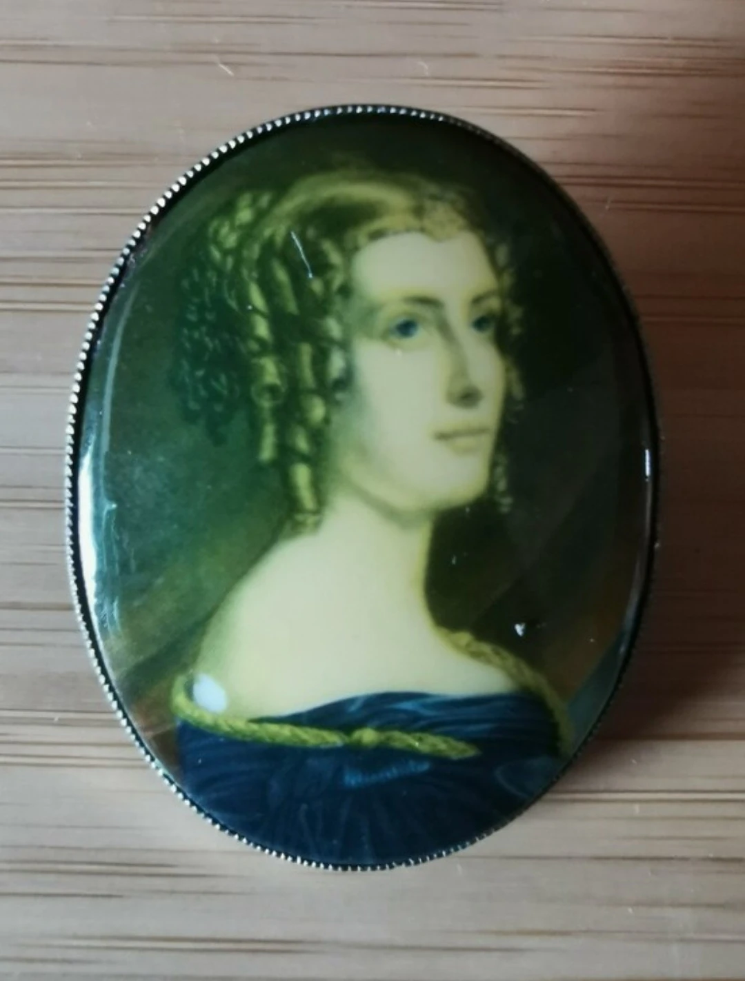 Vintage West Germany Victorian Revival Portrait Brooch - photo 3