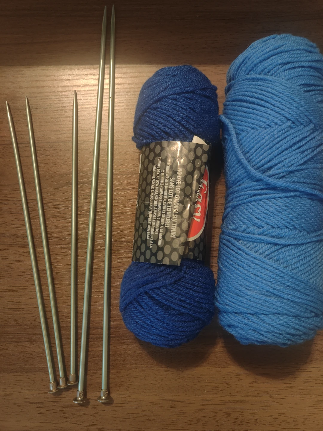 Easy Craft Yarn & Knitting Needles