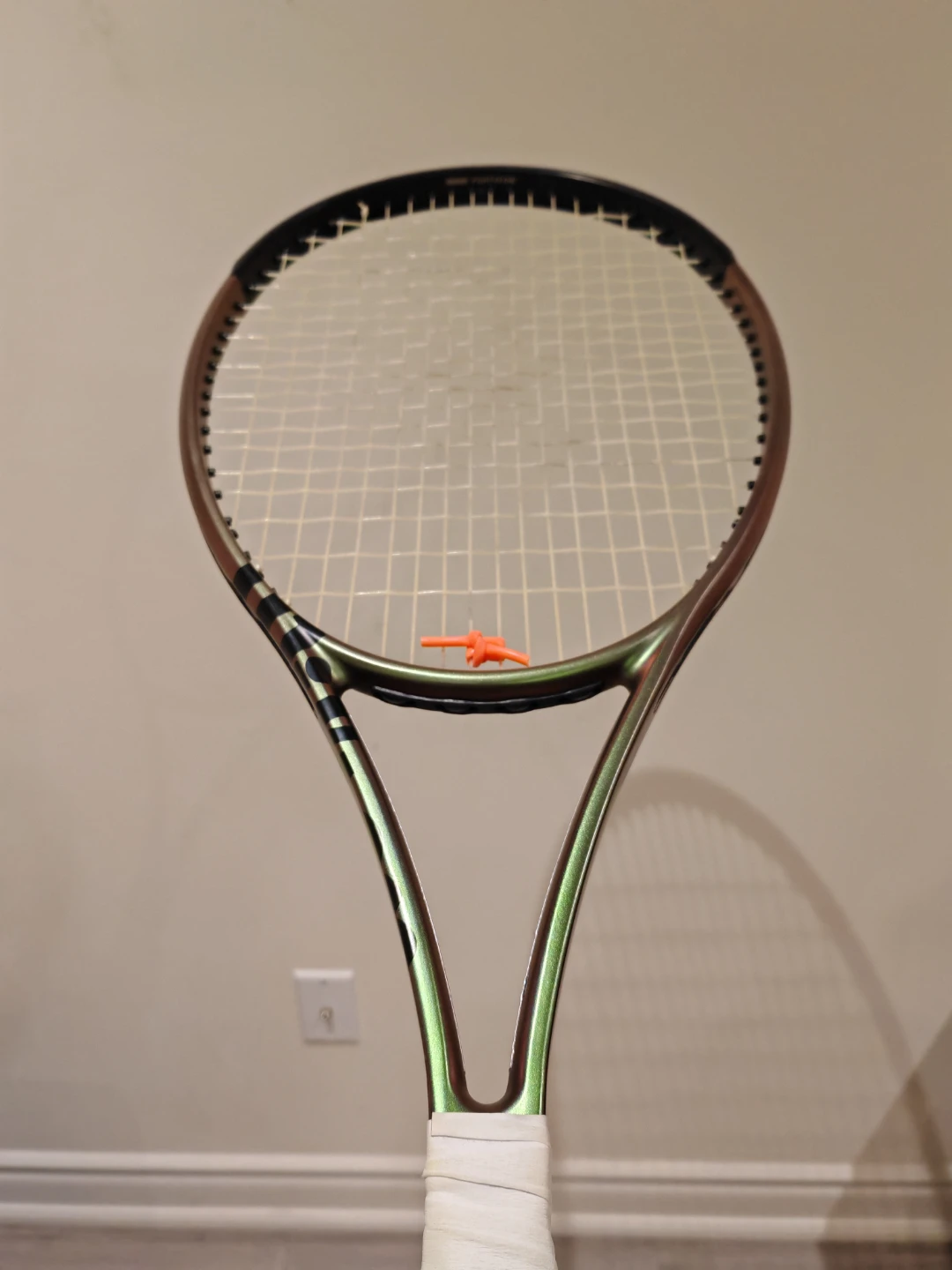 Wilson Blade 98 V8 Tennis Racquet - photo 2