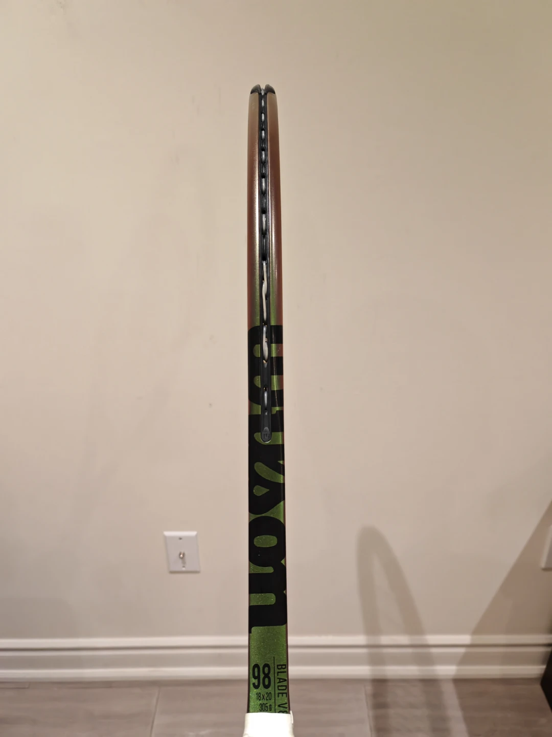 Wilson Blade 98 V8 Tennis Racquet - photo 3