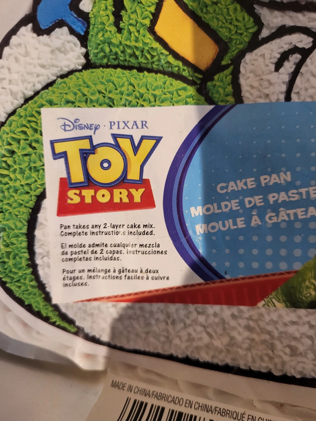 Wilton Disney Pixar Toy Story Buzz Lightyear Cake Pan - photo 2