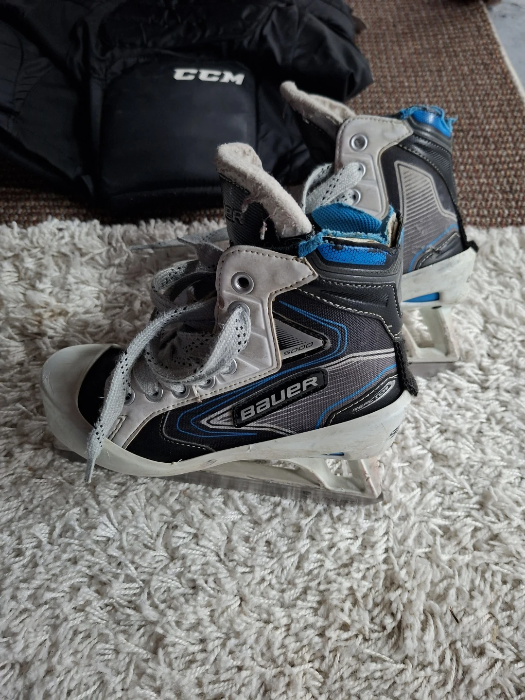 Bauer Prodigy Goalie Pads and CCM Pants Set - photo 4