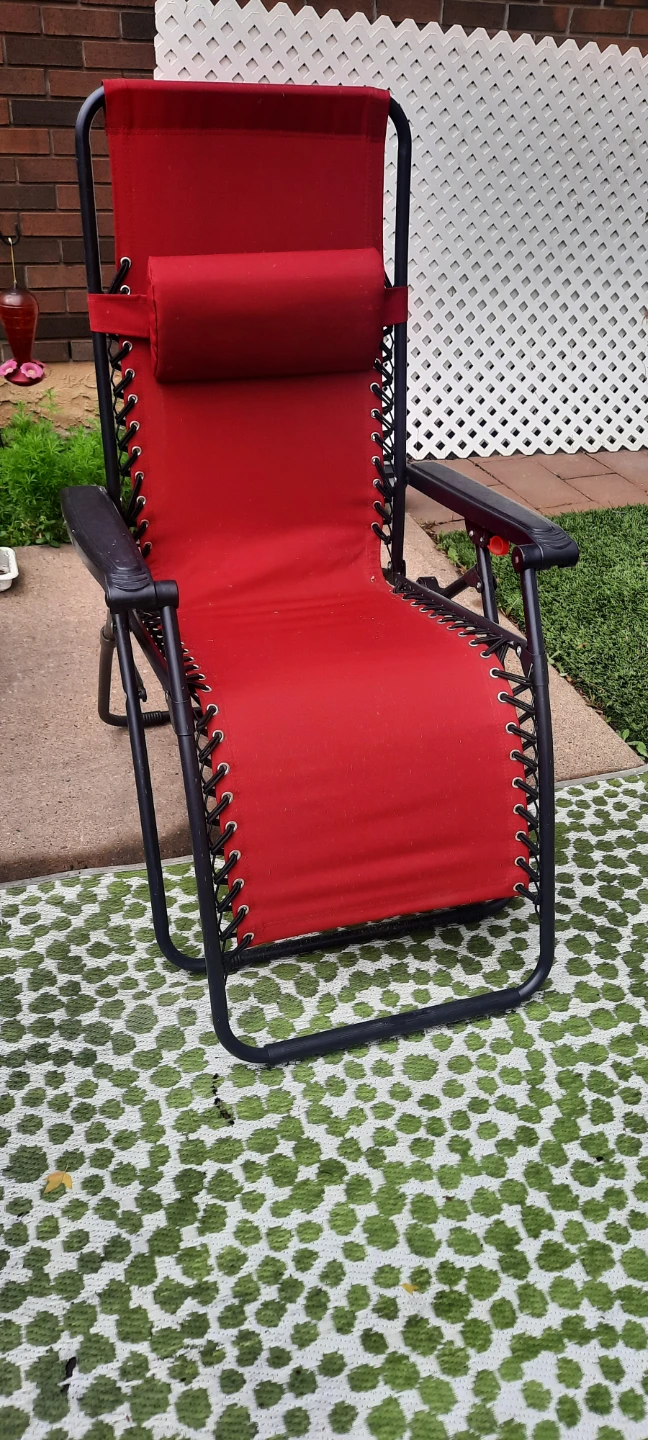 Red and grey Zero Gravity Chairs - photo 2