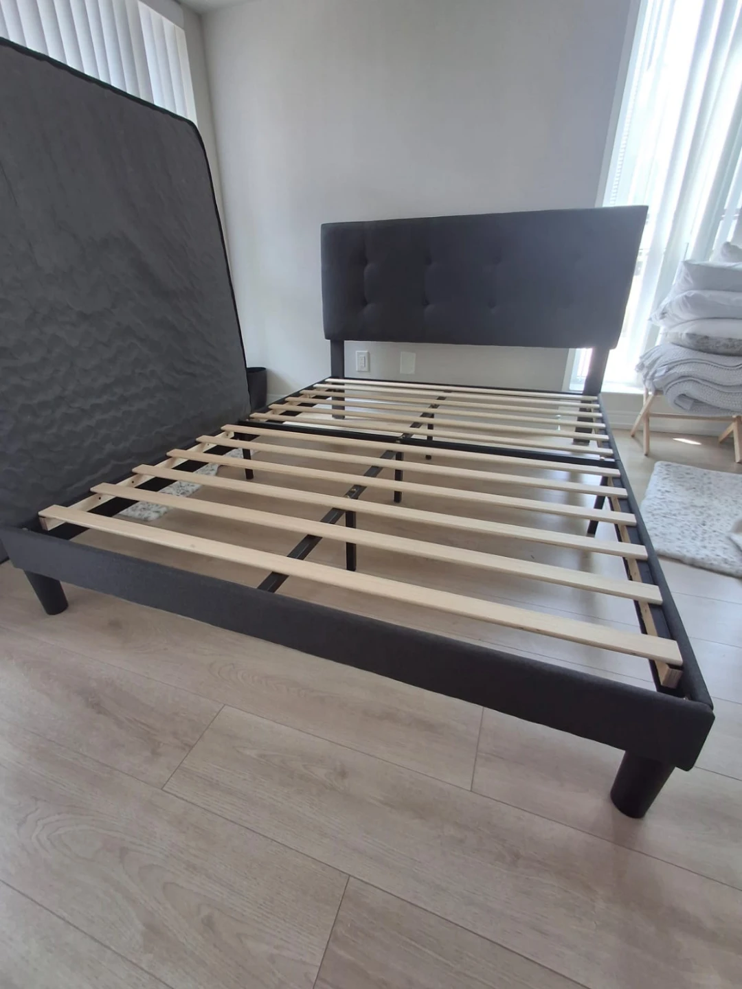 Queen bed for sale - photo 5