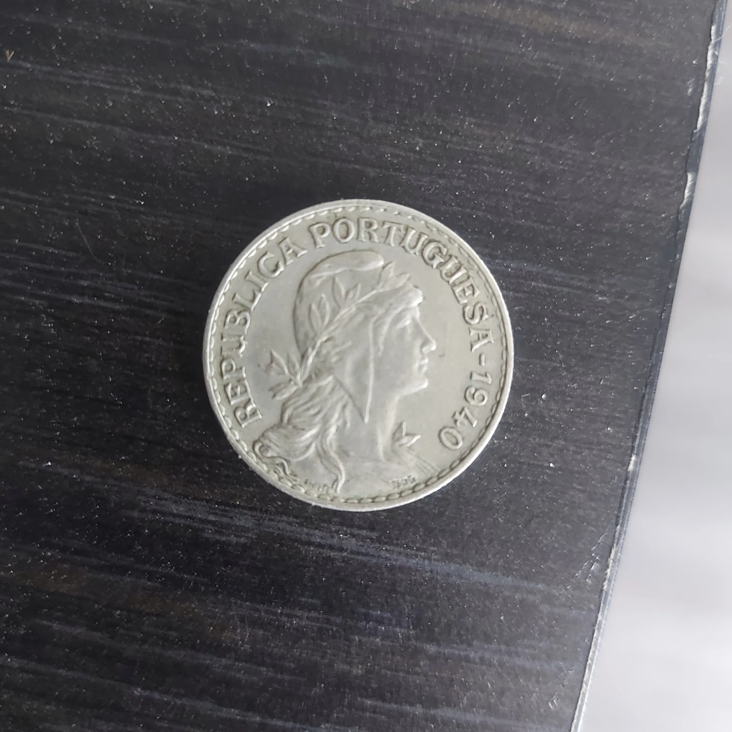 1940 Portugal 1 Escudo Coin - photo 2