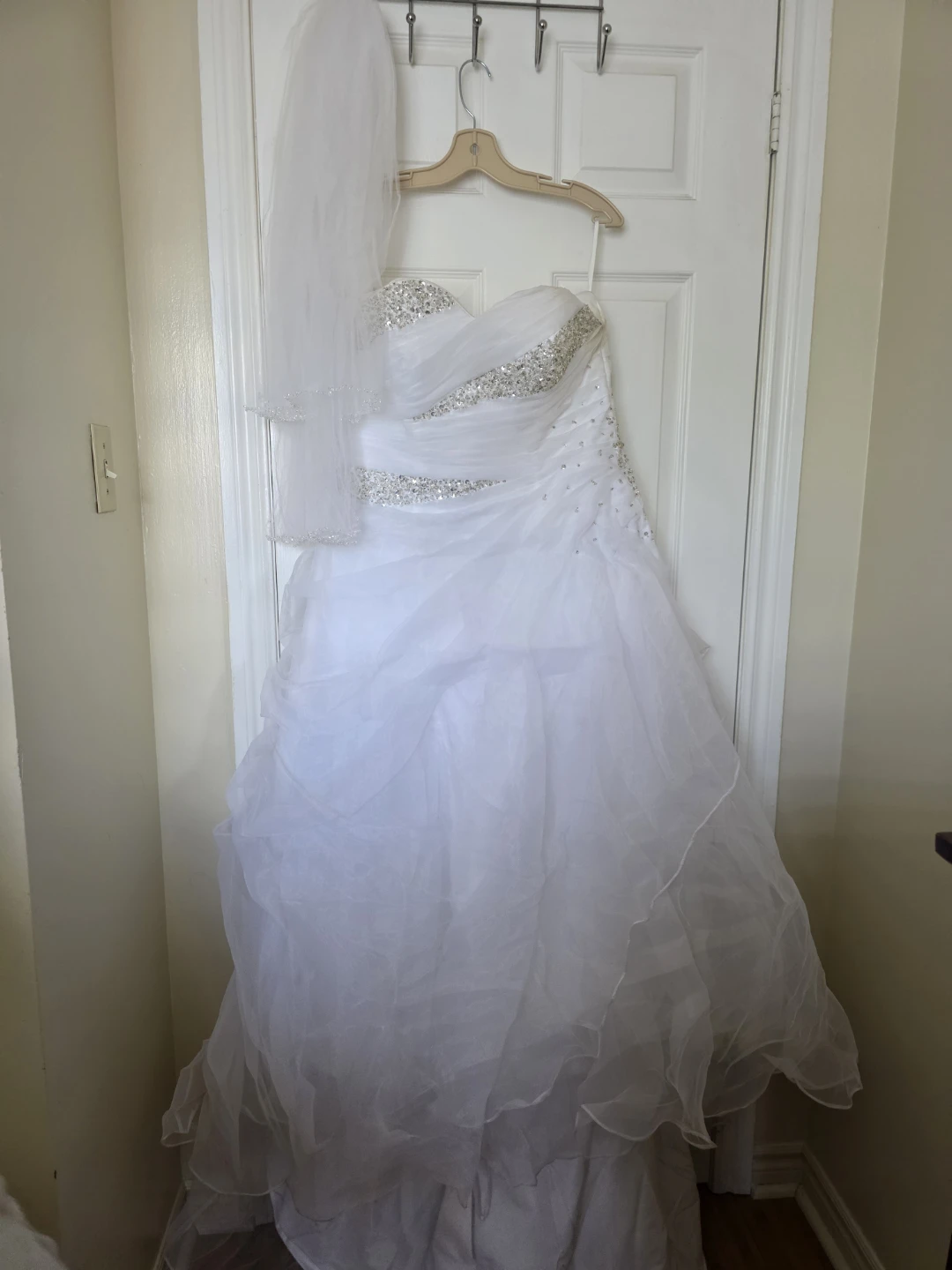 Wedding dress