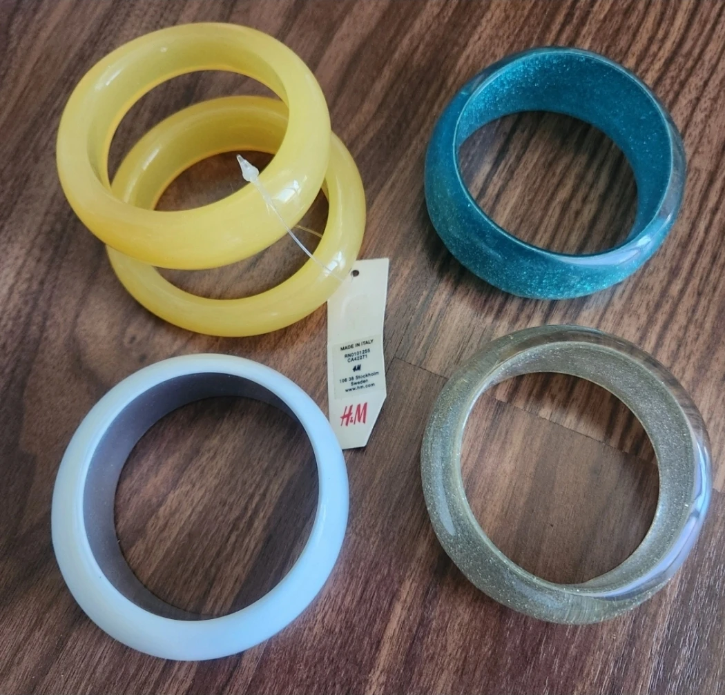 ⚽ Bundle- Resin Bangle Bracelets