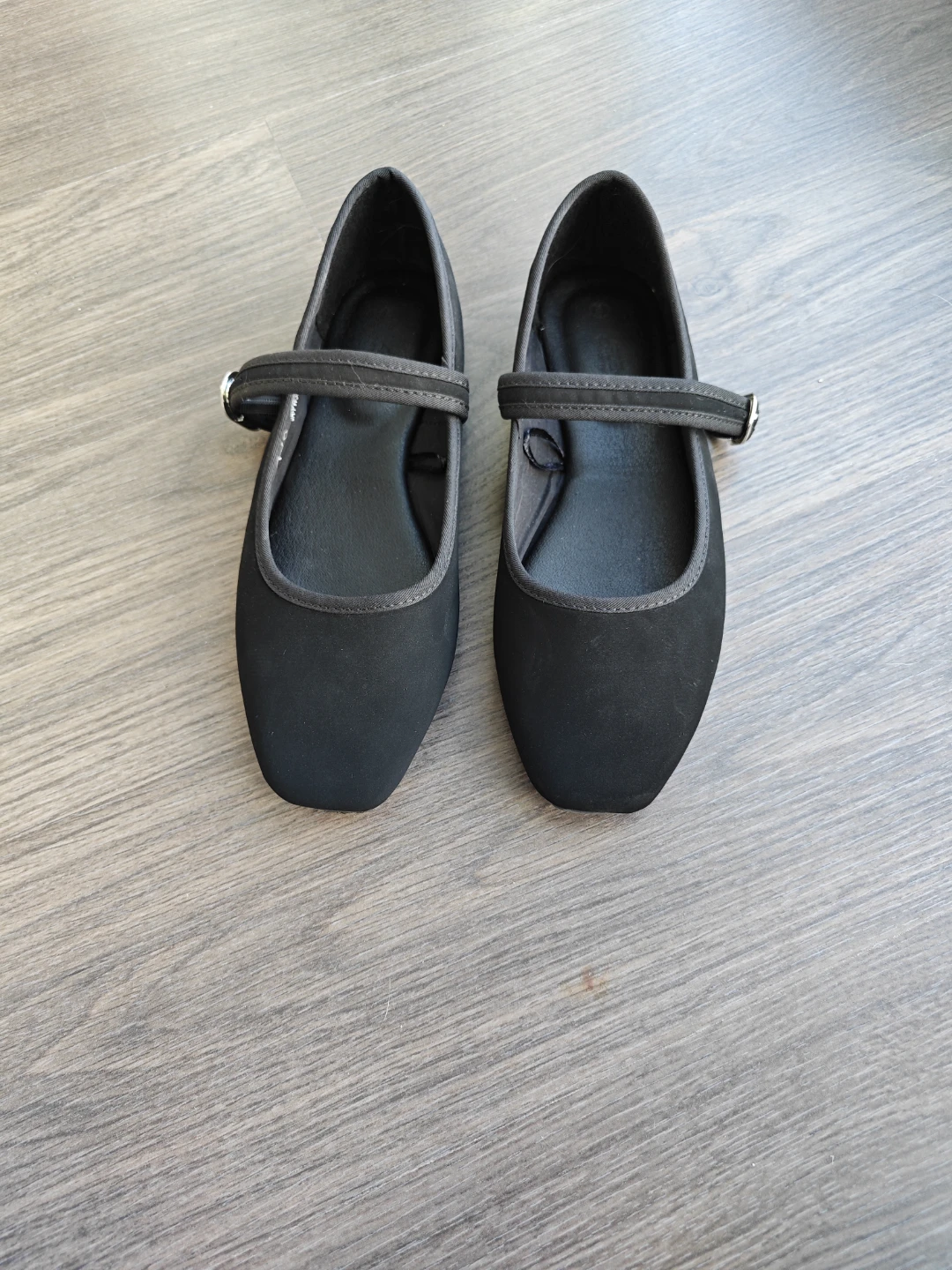 Black Flats Size 6