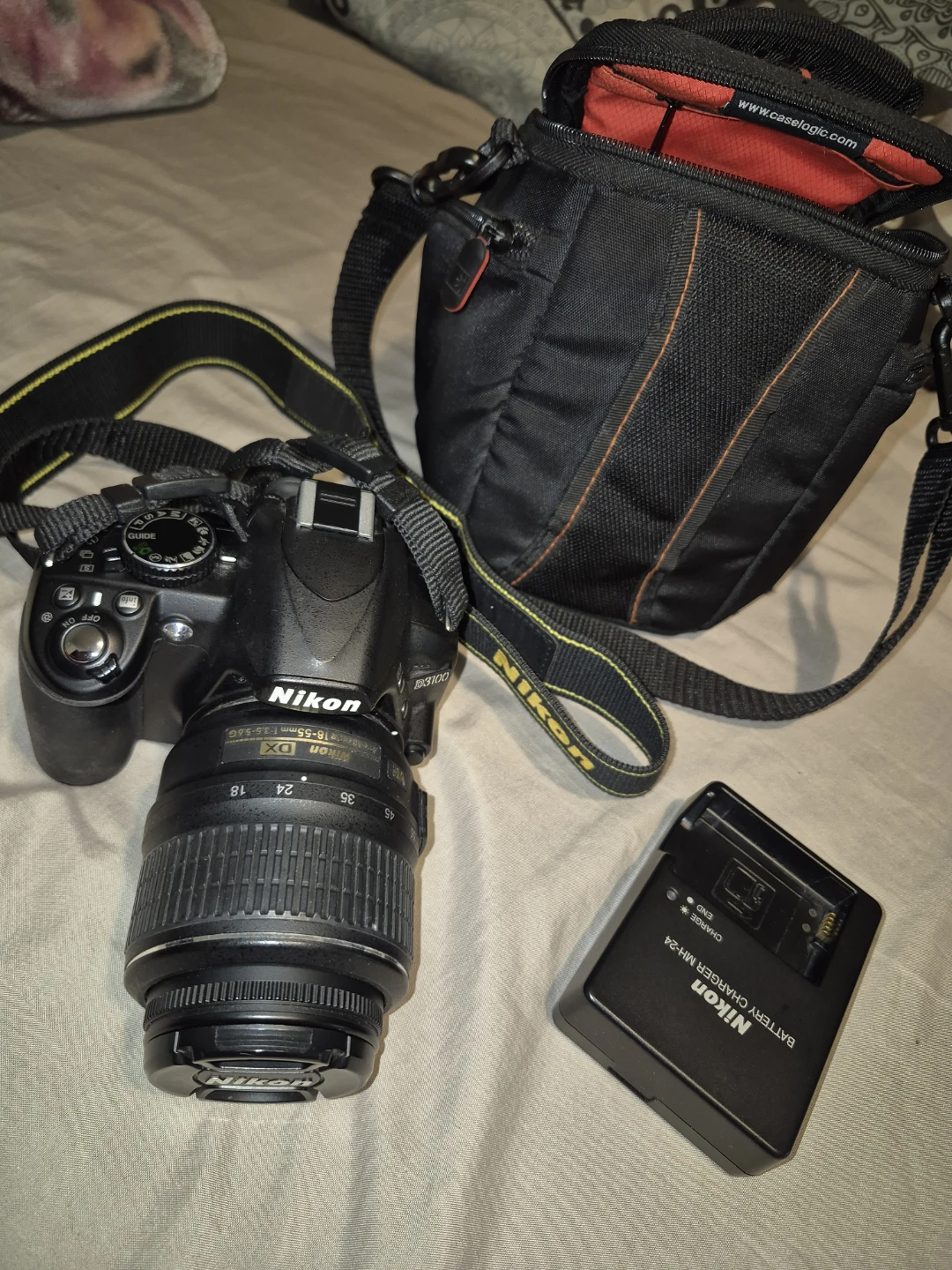 Nikon D3100 DSLR Camera with 18-55mm Lens and Bag - photo 3