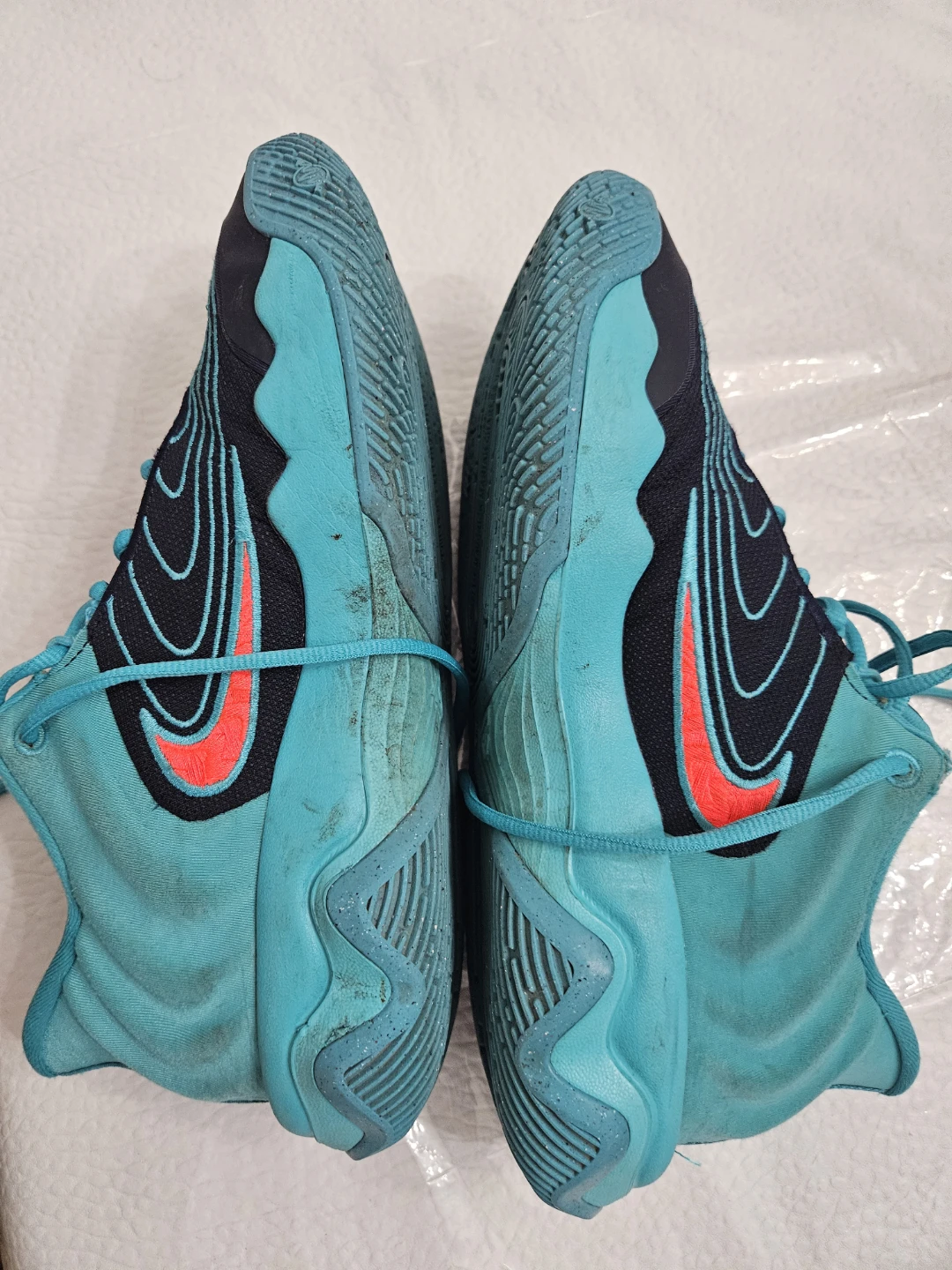 Mens nike Giannis 4 sneakers size 10.5 - photo 3