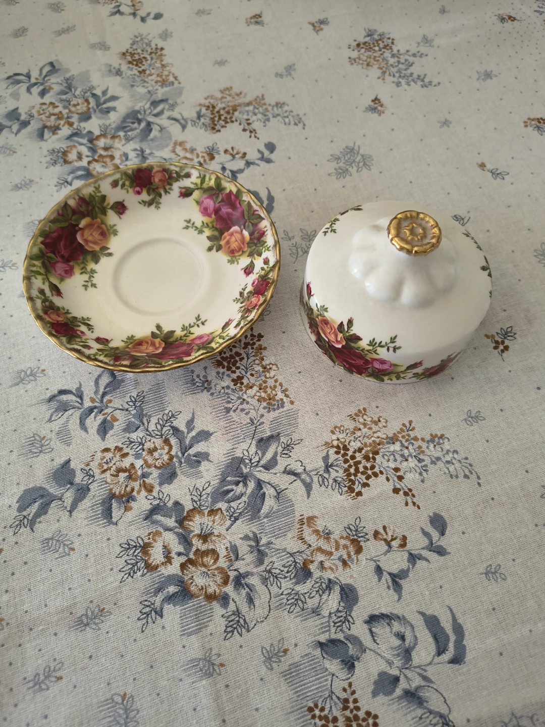 Royal Albert Old Country Roses Butter Dish - photo 2