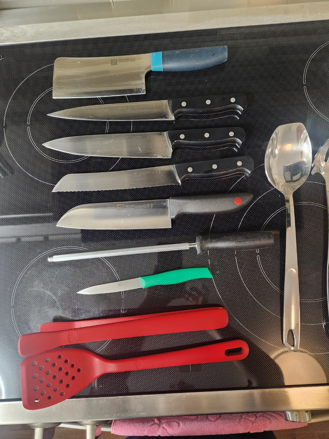 Zwilling J.A. Henckels Knife Set and Kitchen Utensils - photo 2