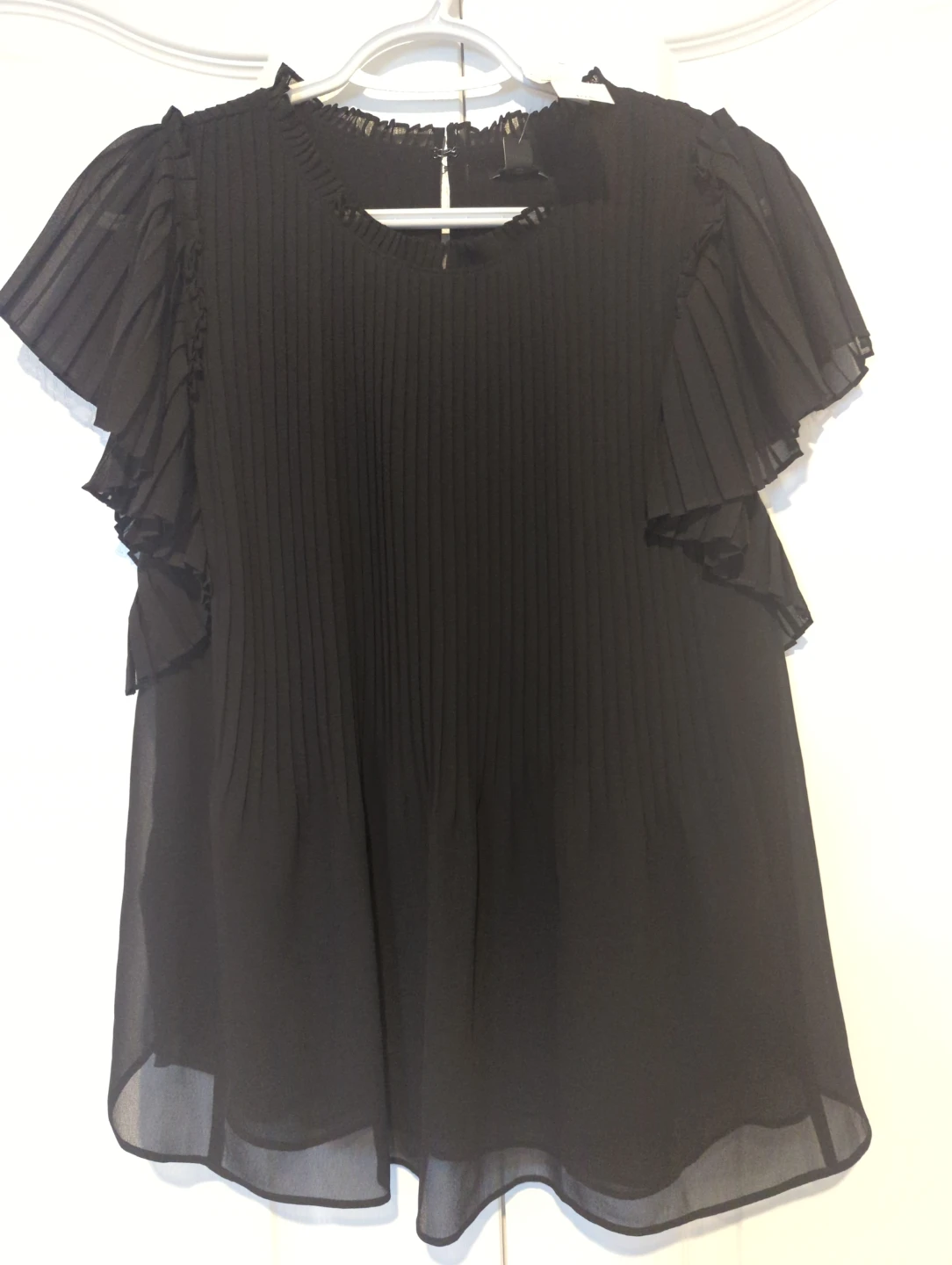 ⚽ BN with tags - Ann Taylor Black Pleated Ruffle Sleeve Top