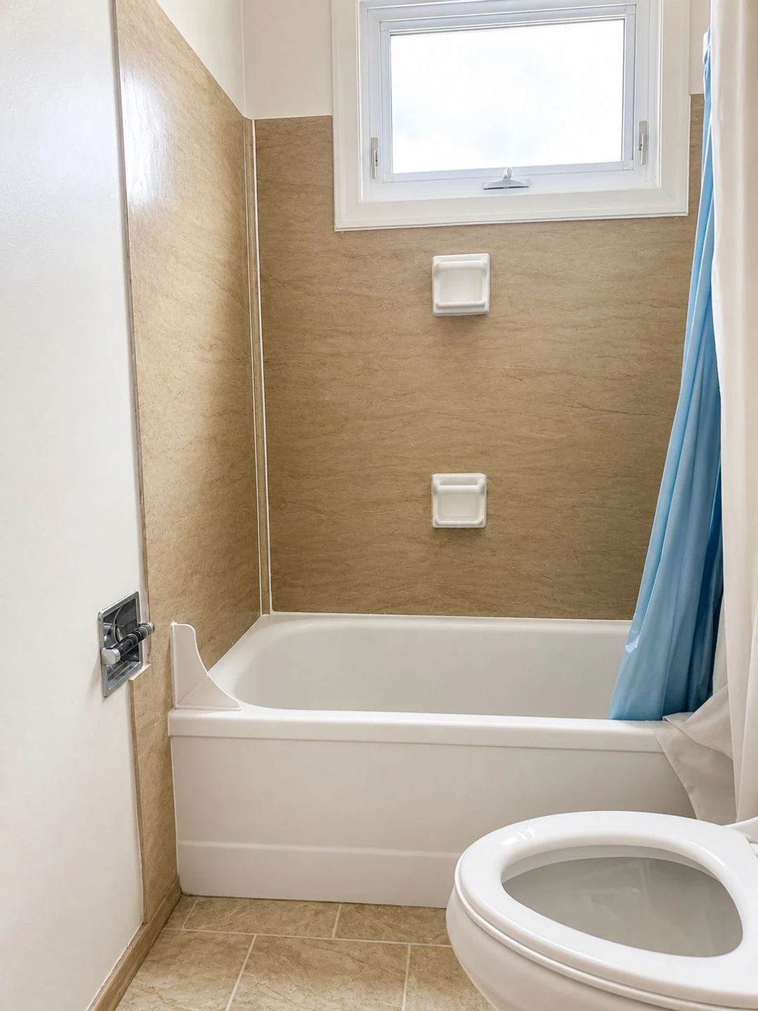 Private room for rent - photo 2