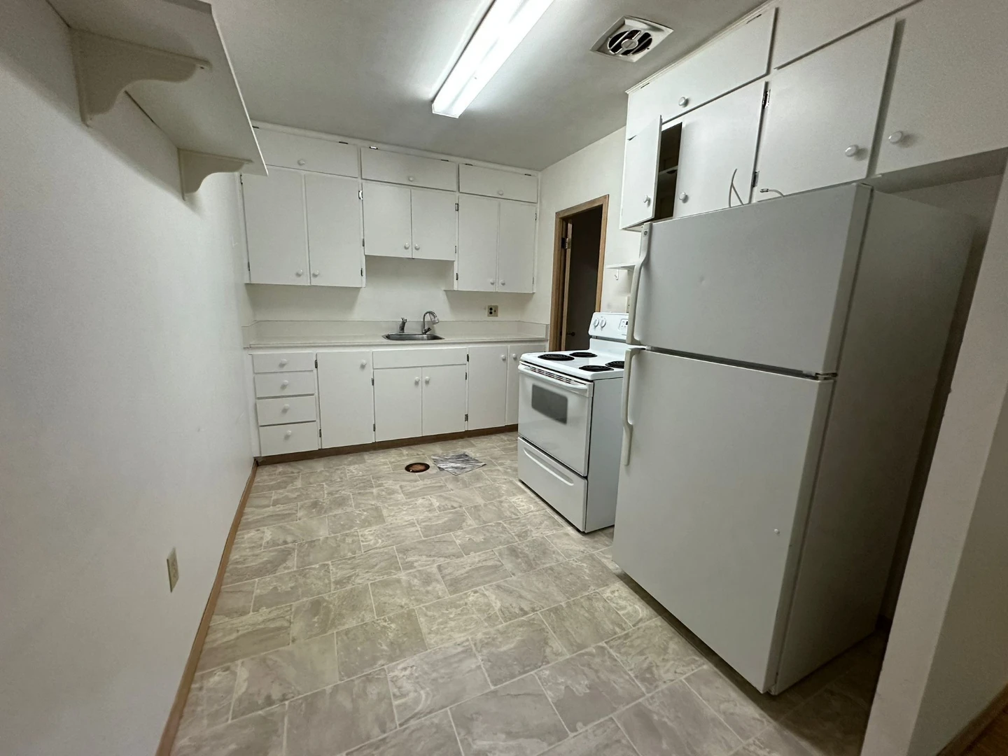 Private room for rent - photo 3