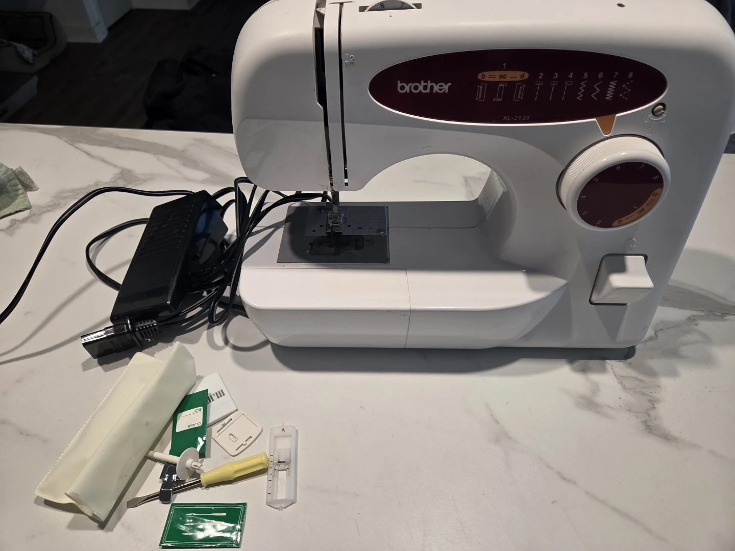 Brother XL-2121 Sewing Machine - photo 3