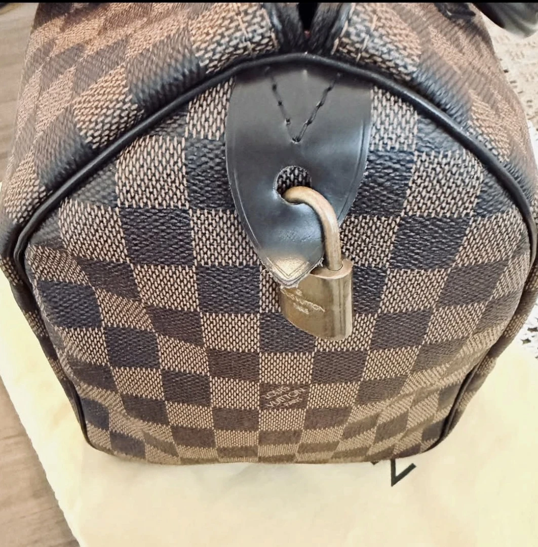 Louis Vuitton Speedy Damier Ebene Handbag - photo 3