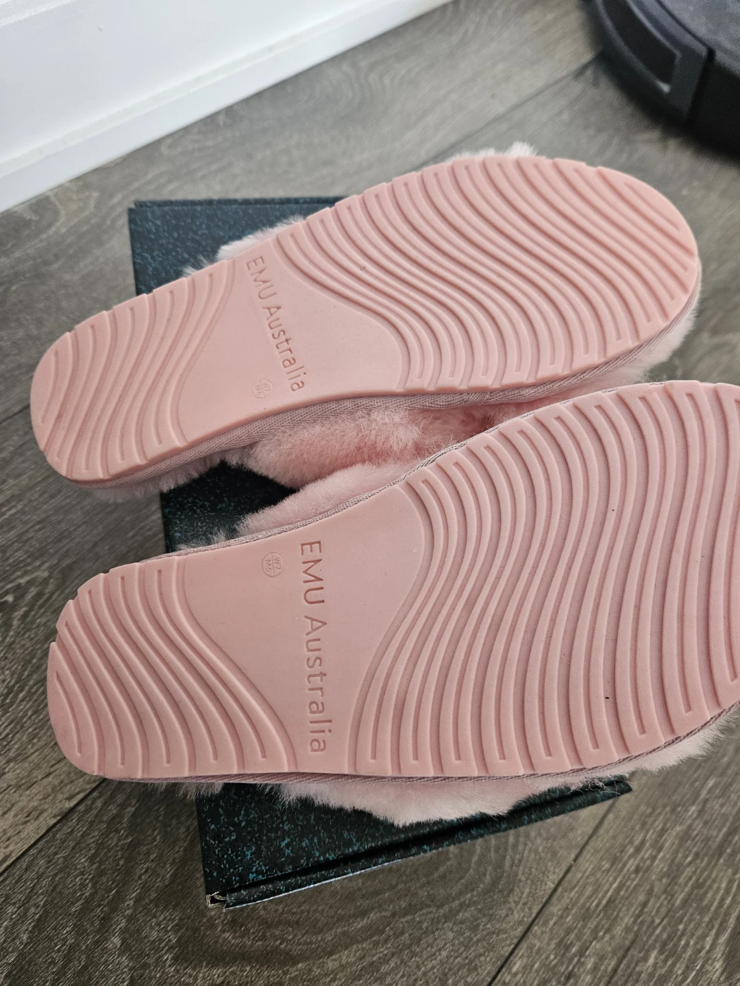 EMU Australia Pink Sheepskin Slippers - photo 4