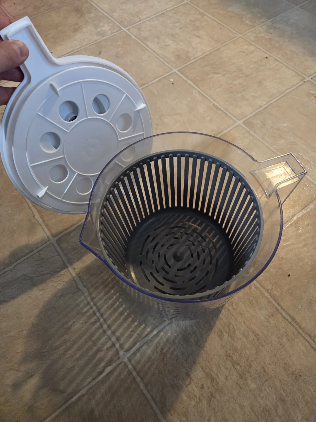 Brookstone Salad Spinner - photo 2