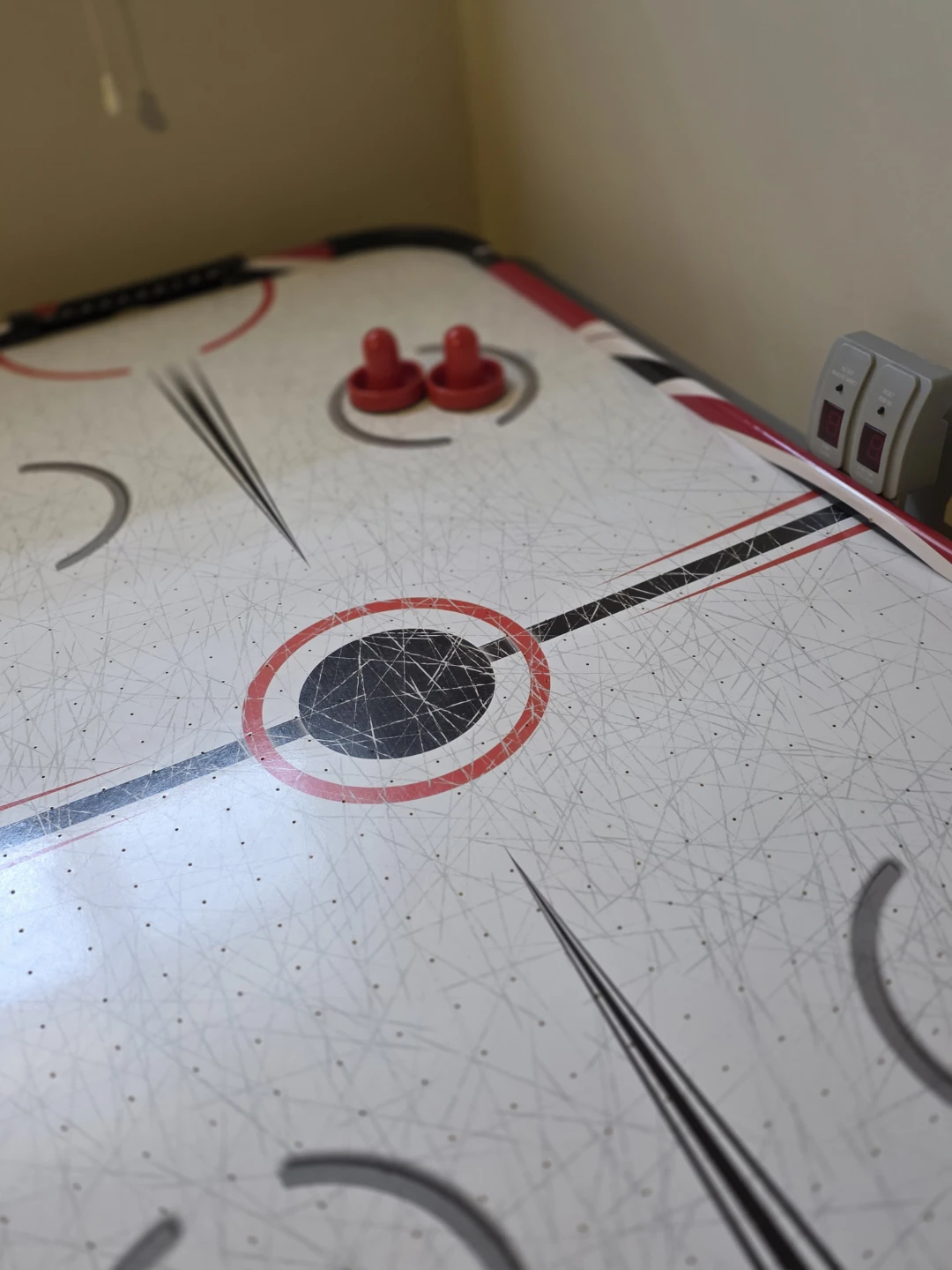 Air Hockey Table