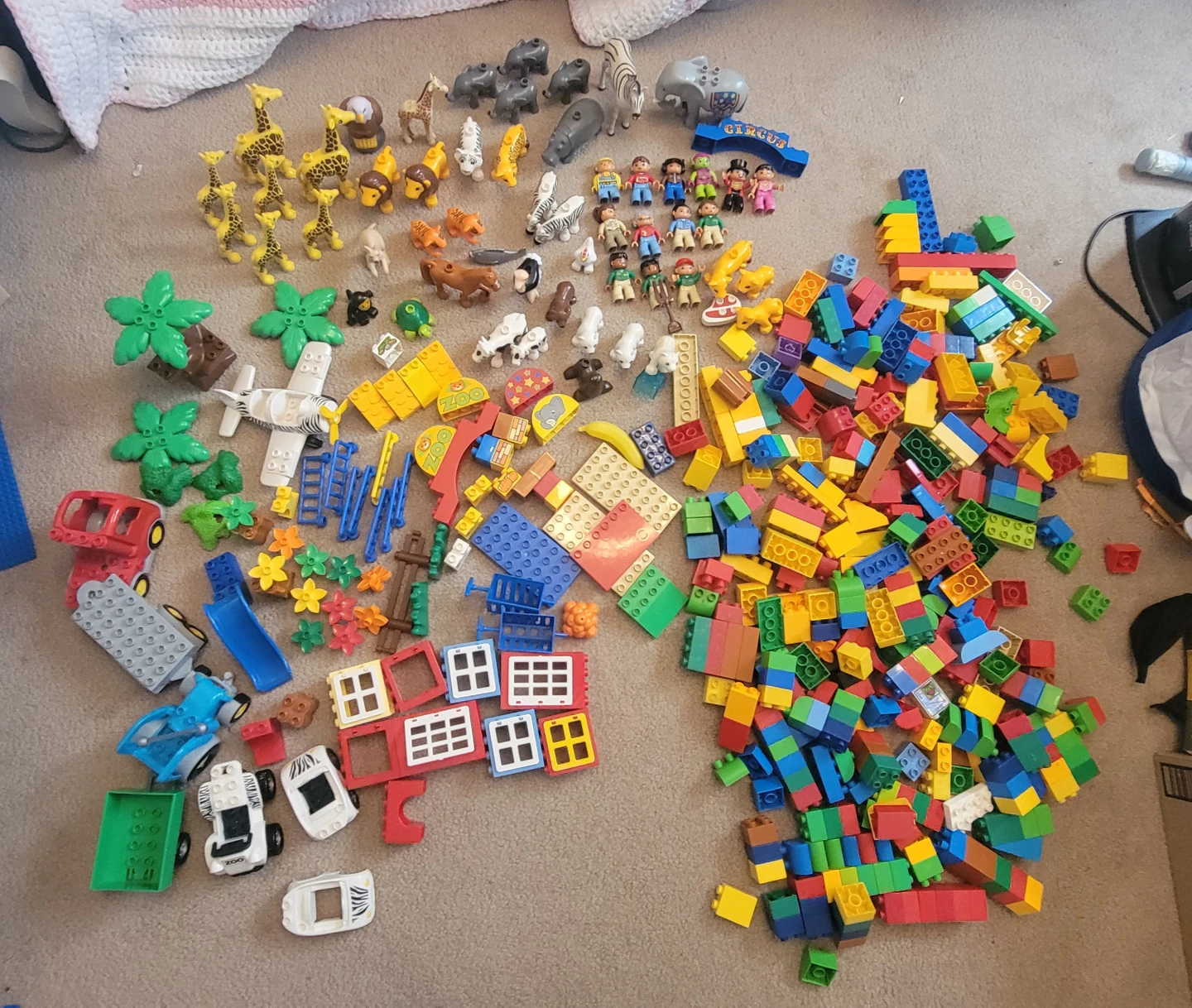 Assorted Large Building Blocks Toy Lot - photo 4