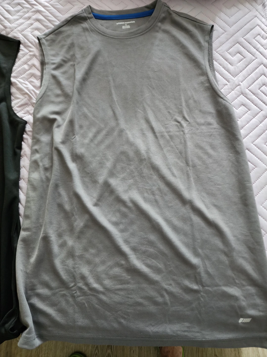 Amazon Essentials Sleeveless T-Shirts (2-Pack) - photo 5