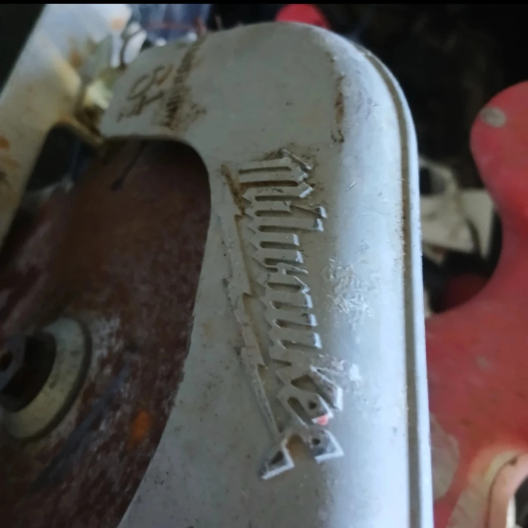 ⚽️ Milwaukee 18 Volt Circular Saw - photo 4
