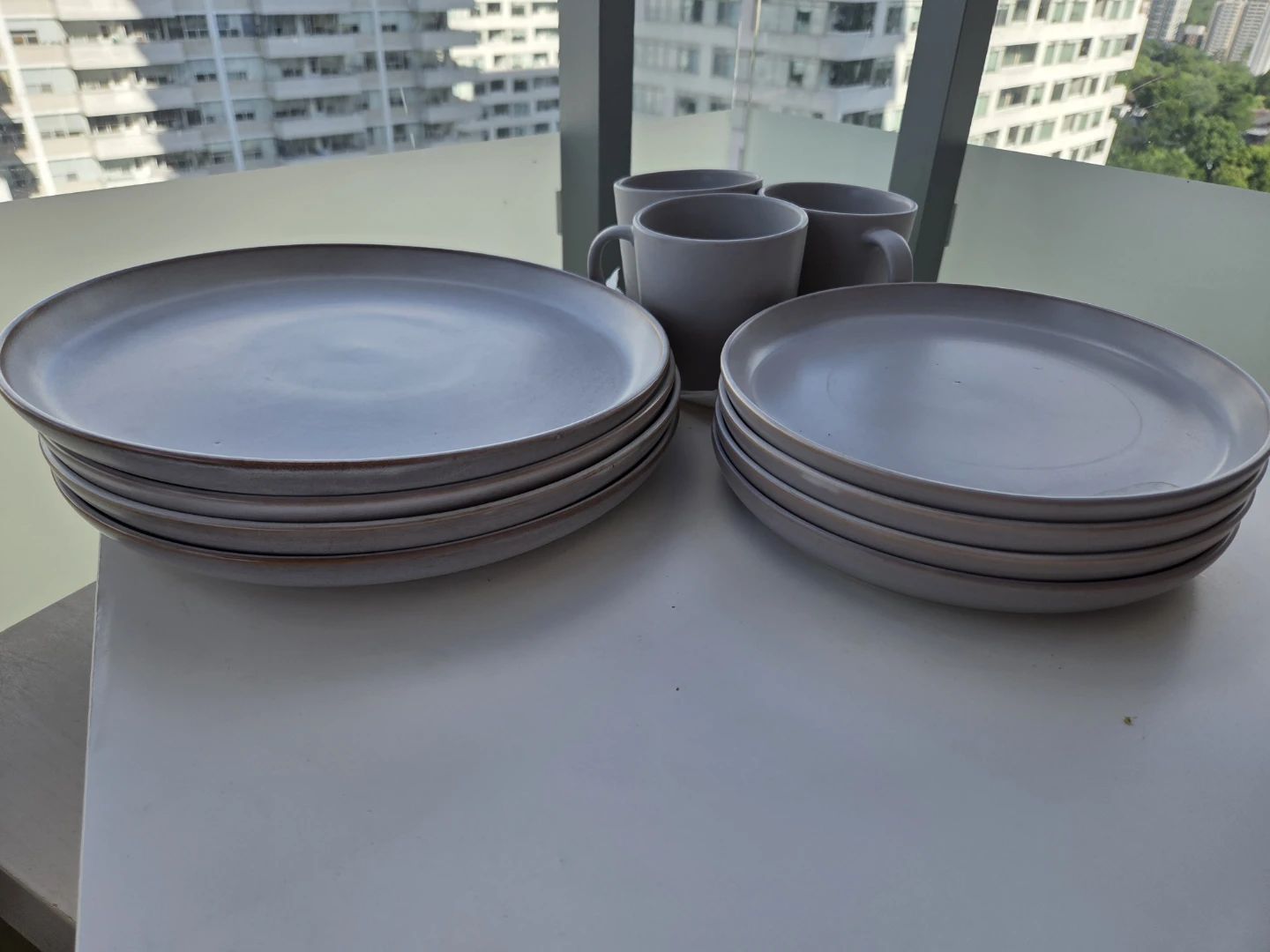 Set of 4 Mugs and 8 Plates - photo 5