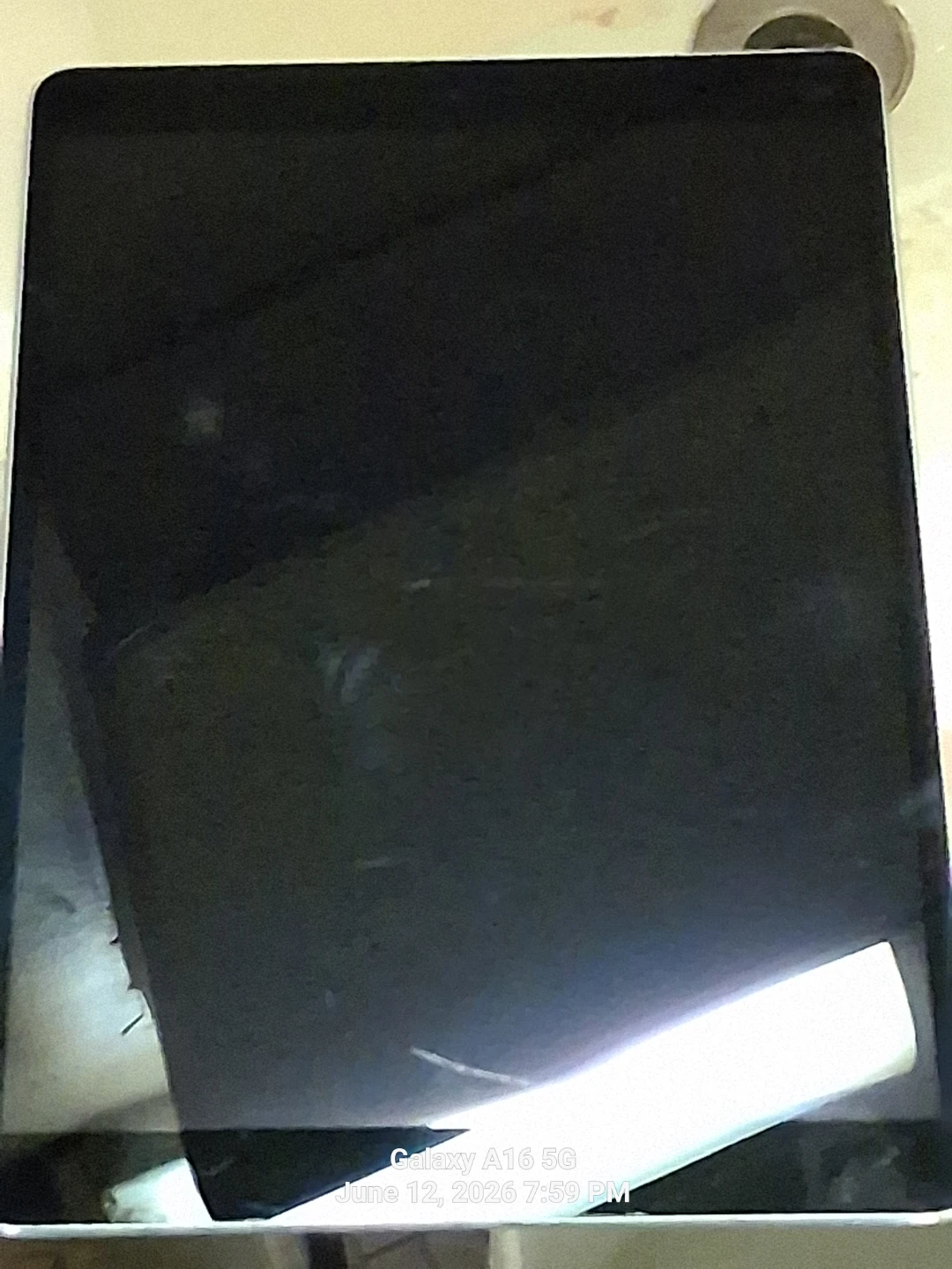 Apple iPad pro 9th gen - photo 2