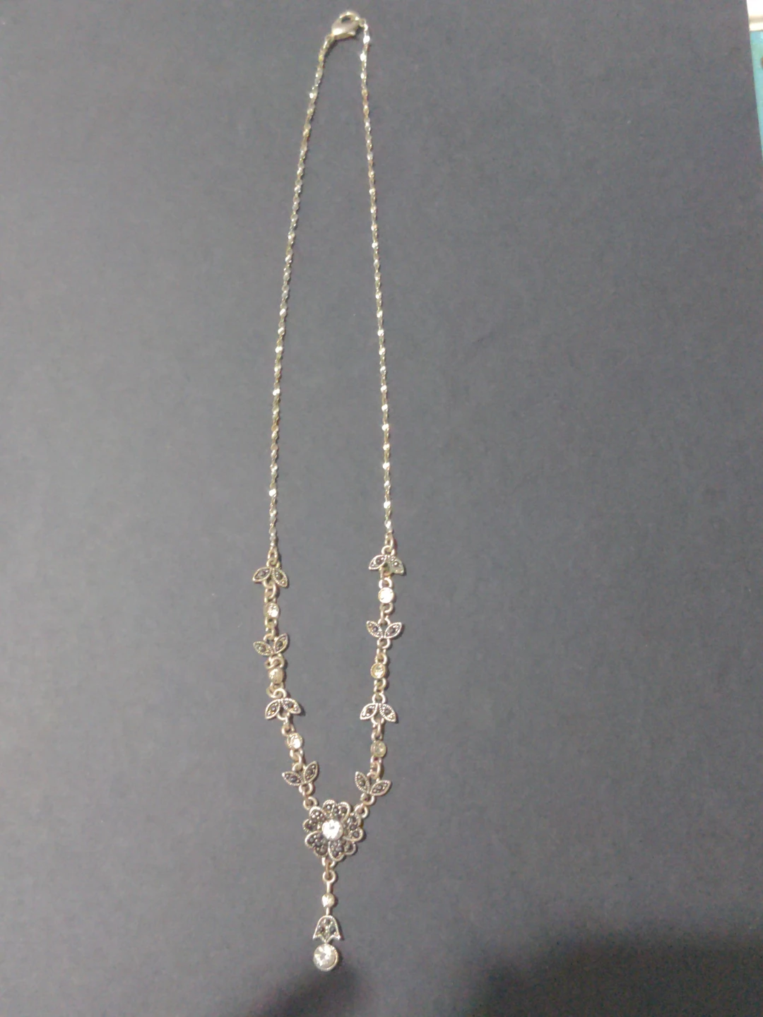 Silver-tone floral pendant necklace