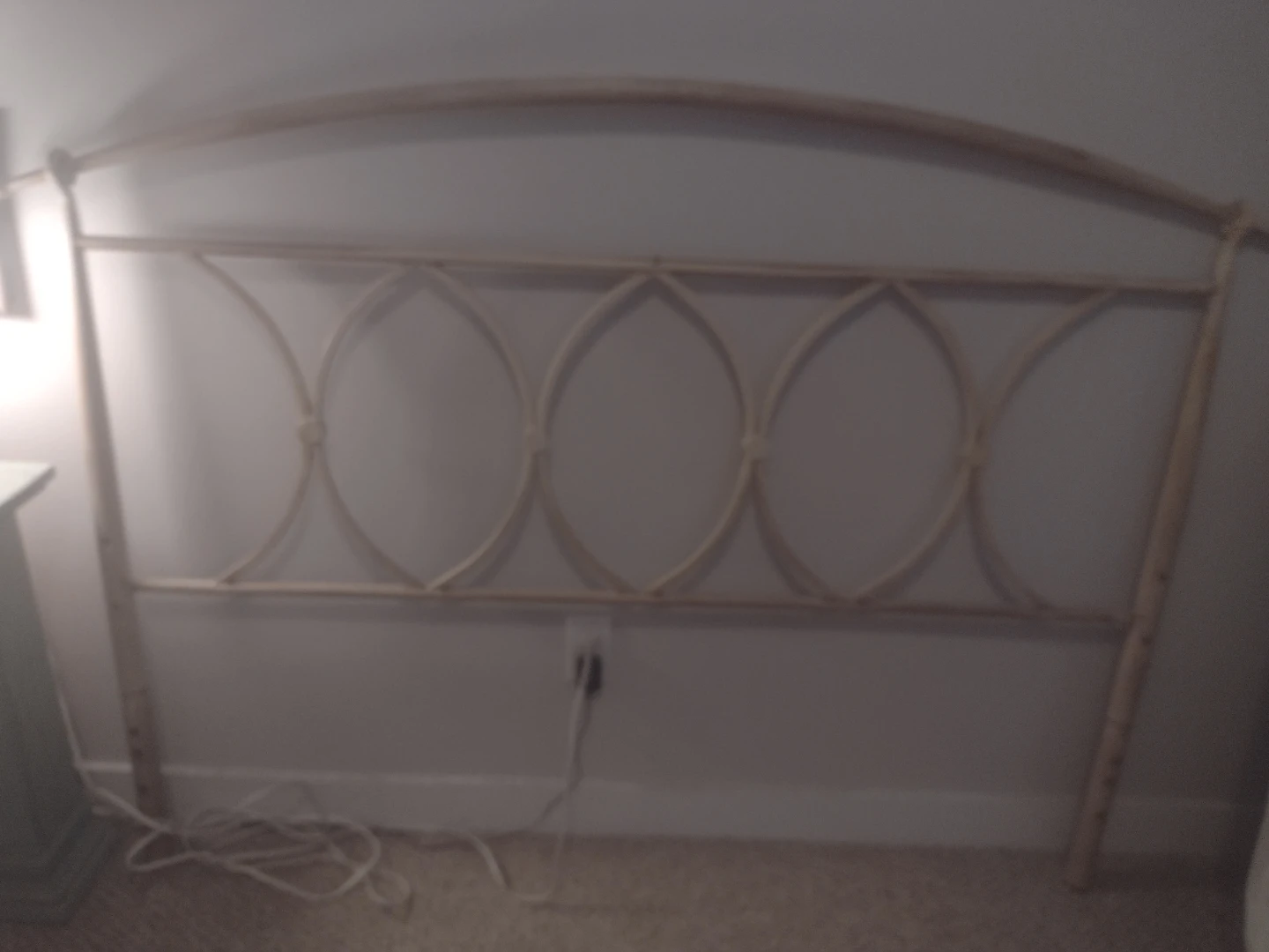 Metal Antique look Headboard - photo 3