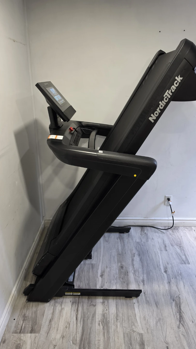 NordicTrack Treadmill - 2025 Model - photo 2
