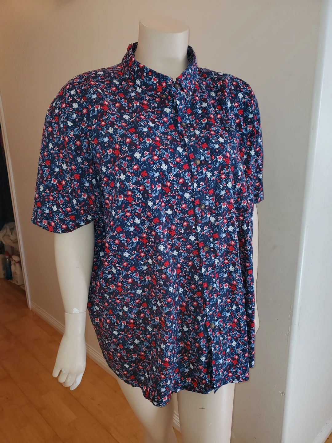Ladies Shirt.