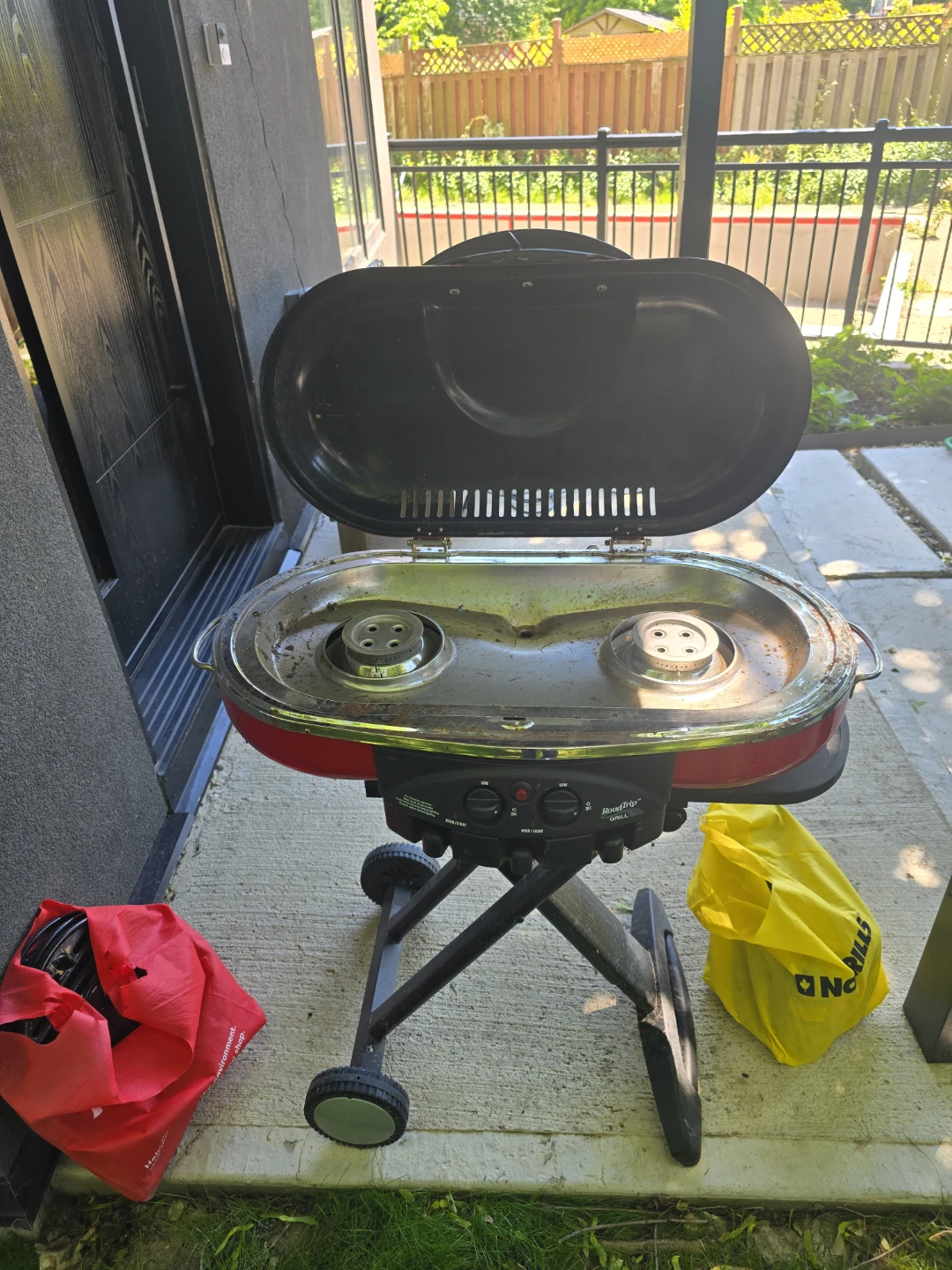 Coleman Roadtrip LXE Portable Propane Grill - photo 5