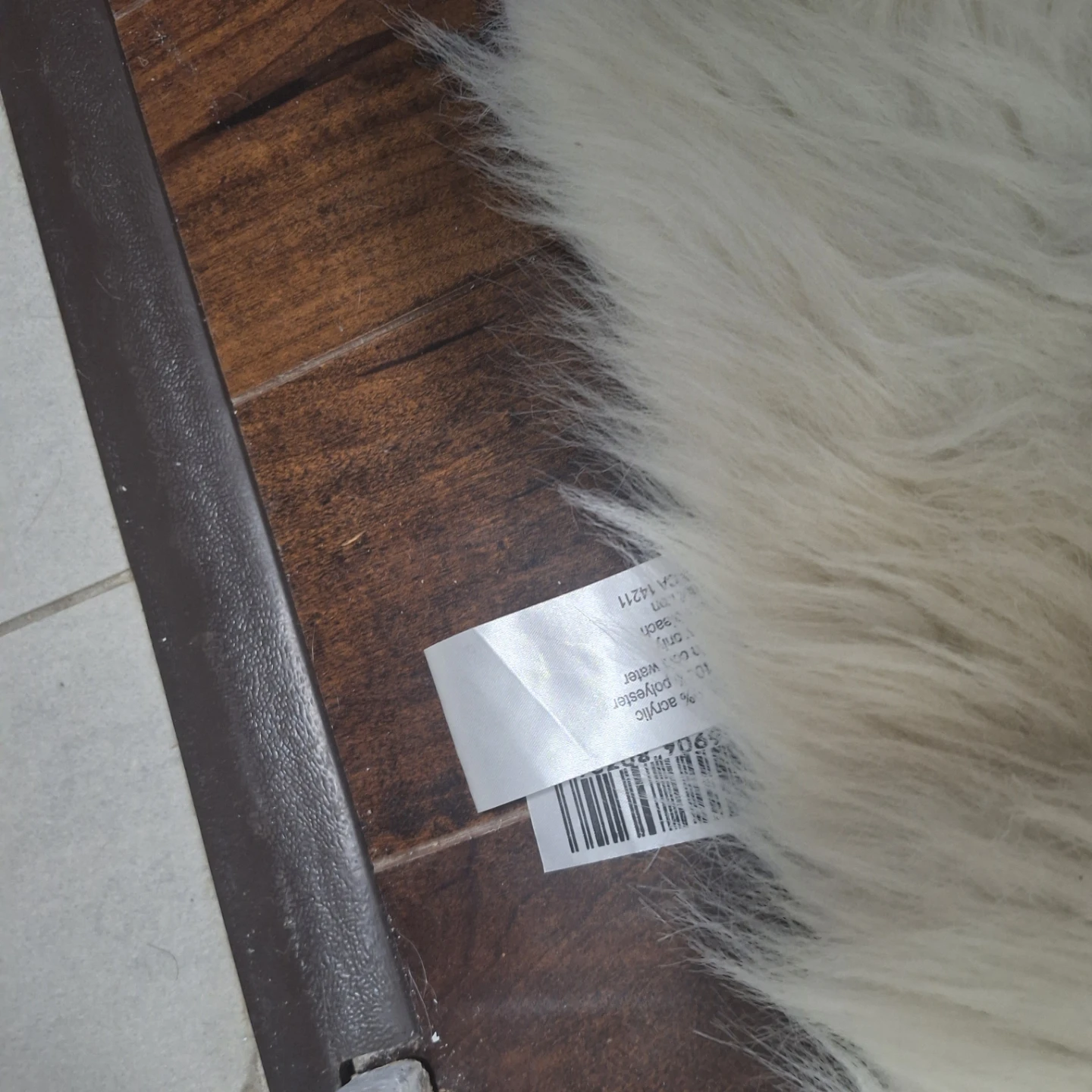 White Faux Fur Rug - photo 3