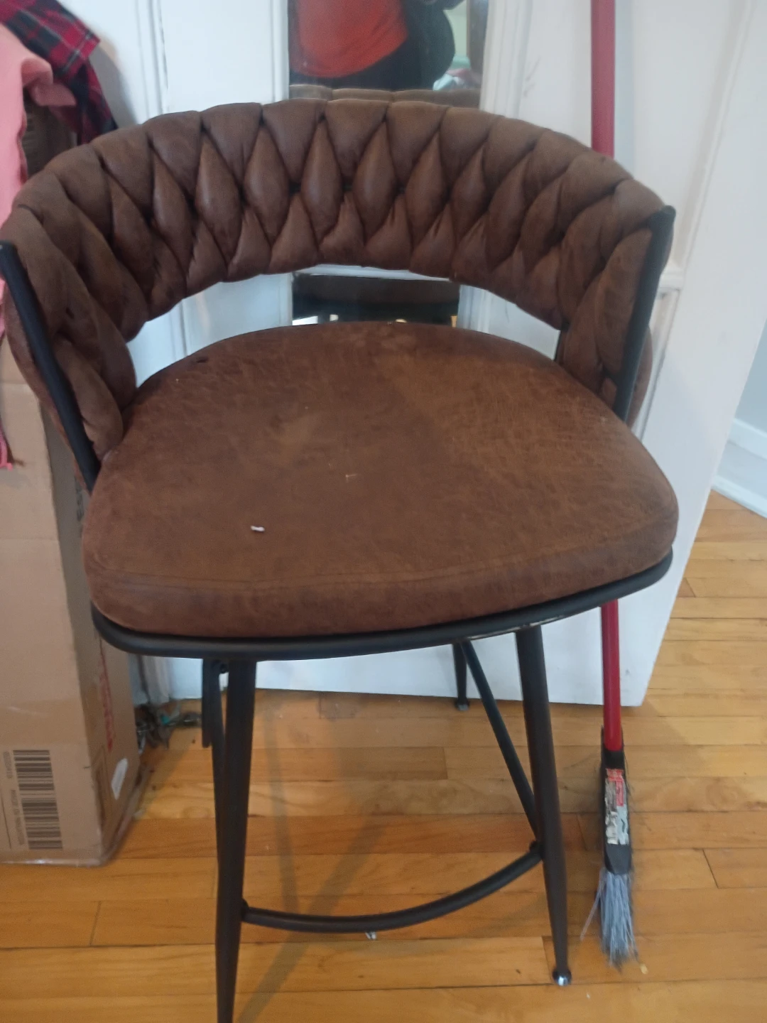 ⚽Brown Tufted Bar Stool