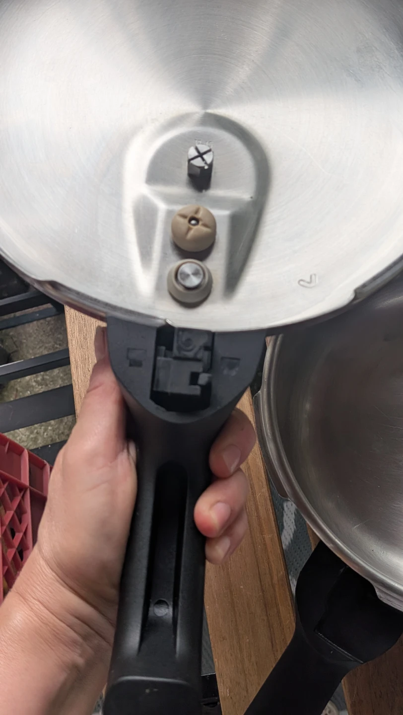 T-fal Pressure Cooker 4L good condition - photo 5