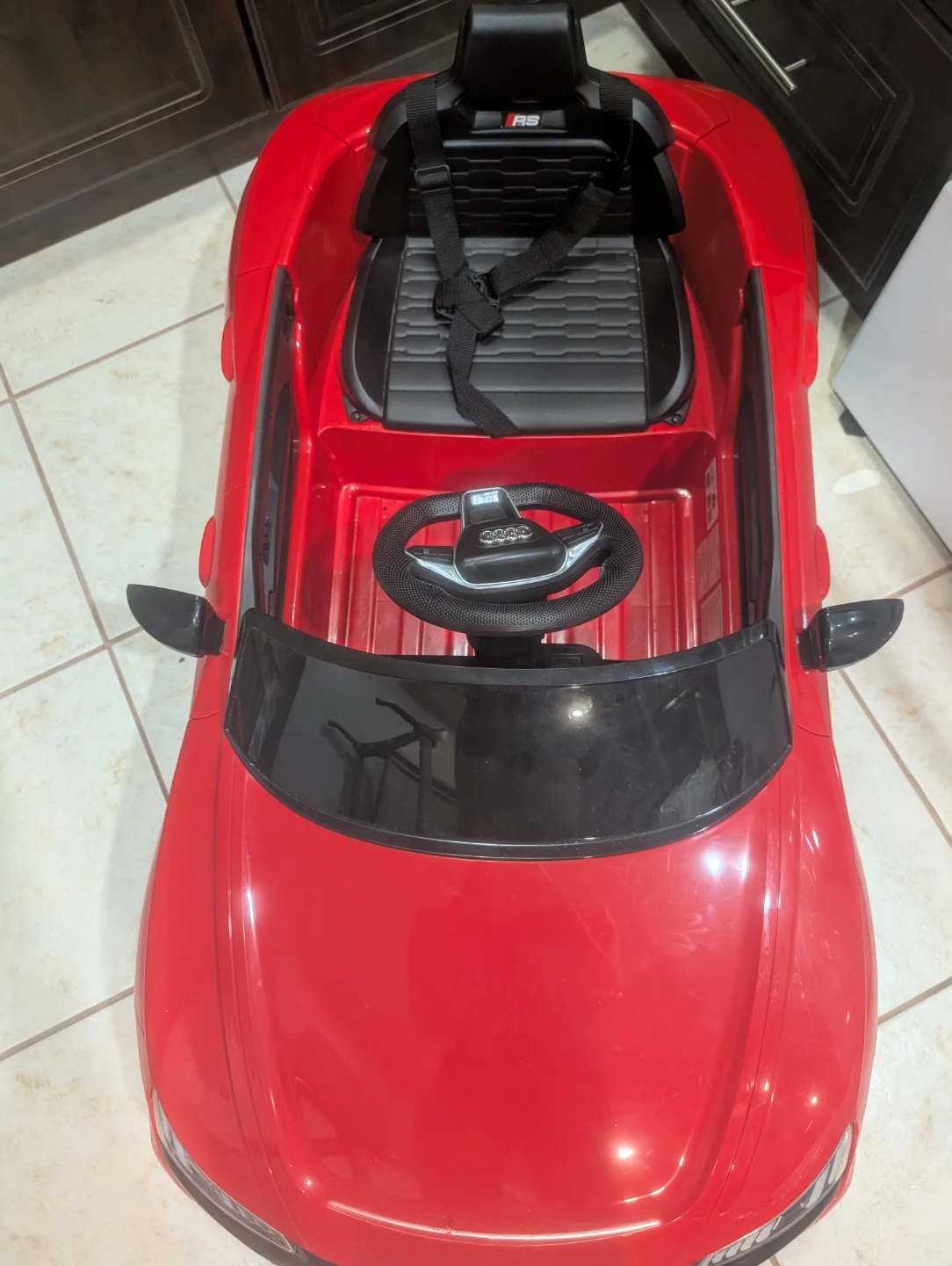 Red Audi RS e-tron GT Ride-On Car - photo 3