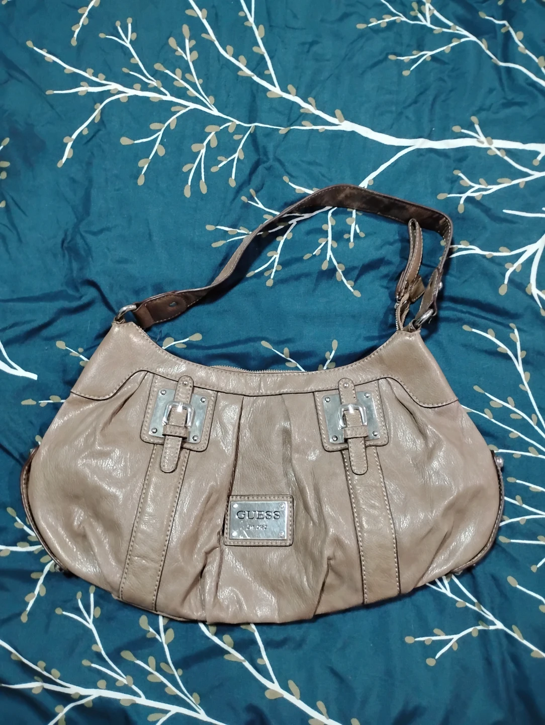 Guess shoulder bag