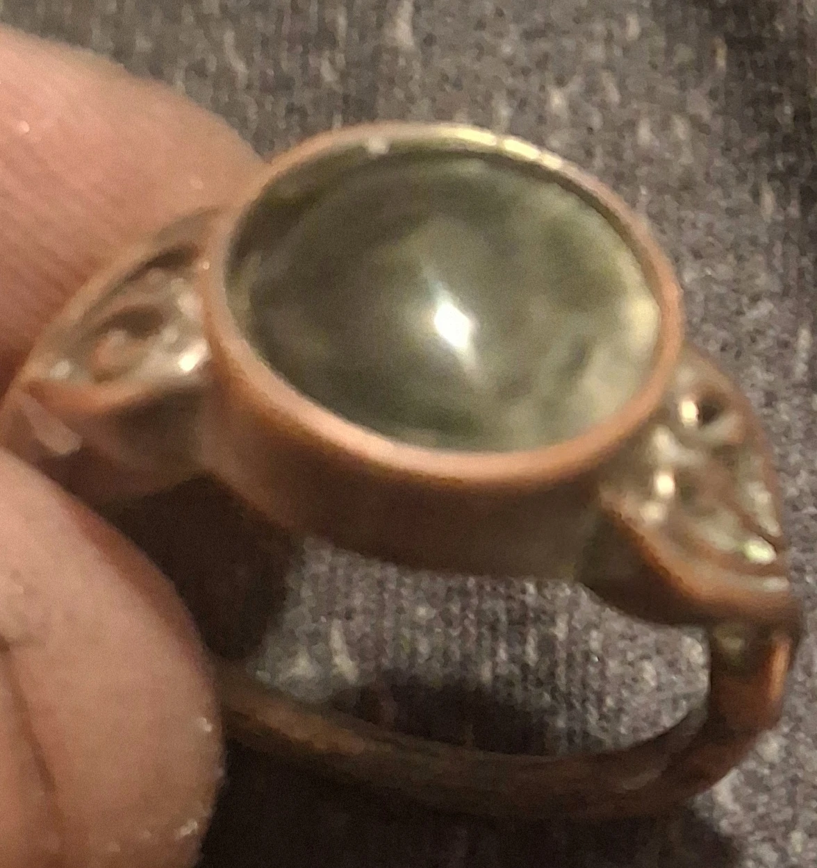 Vintage copper ring with Mood Stone.