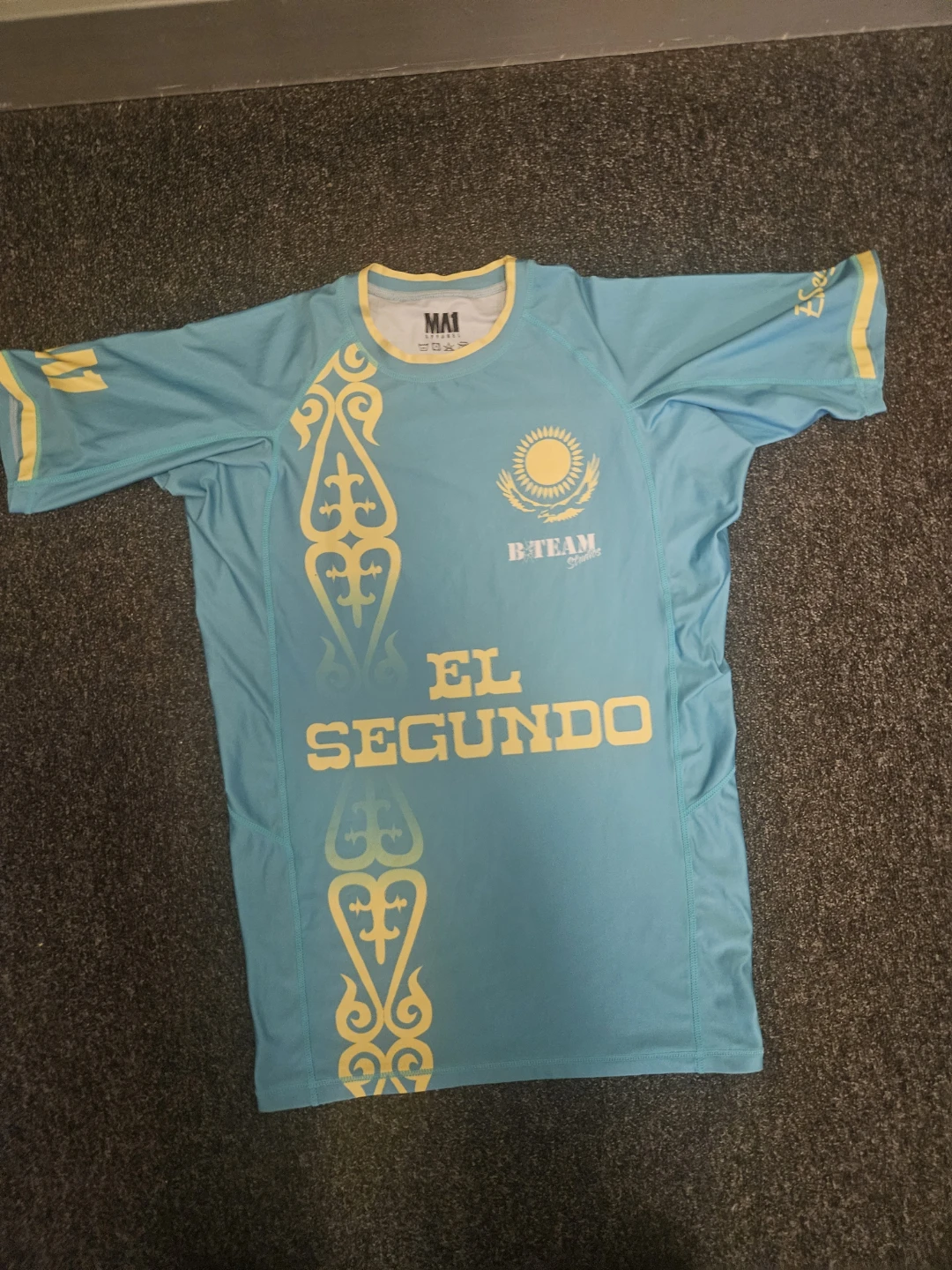 MA1 Apparel B-Team El Segundo T-Shirt Size Large
