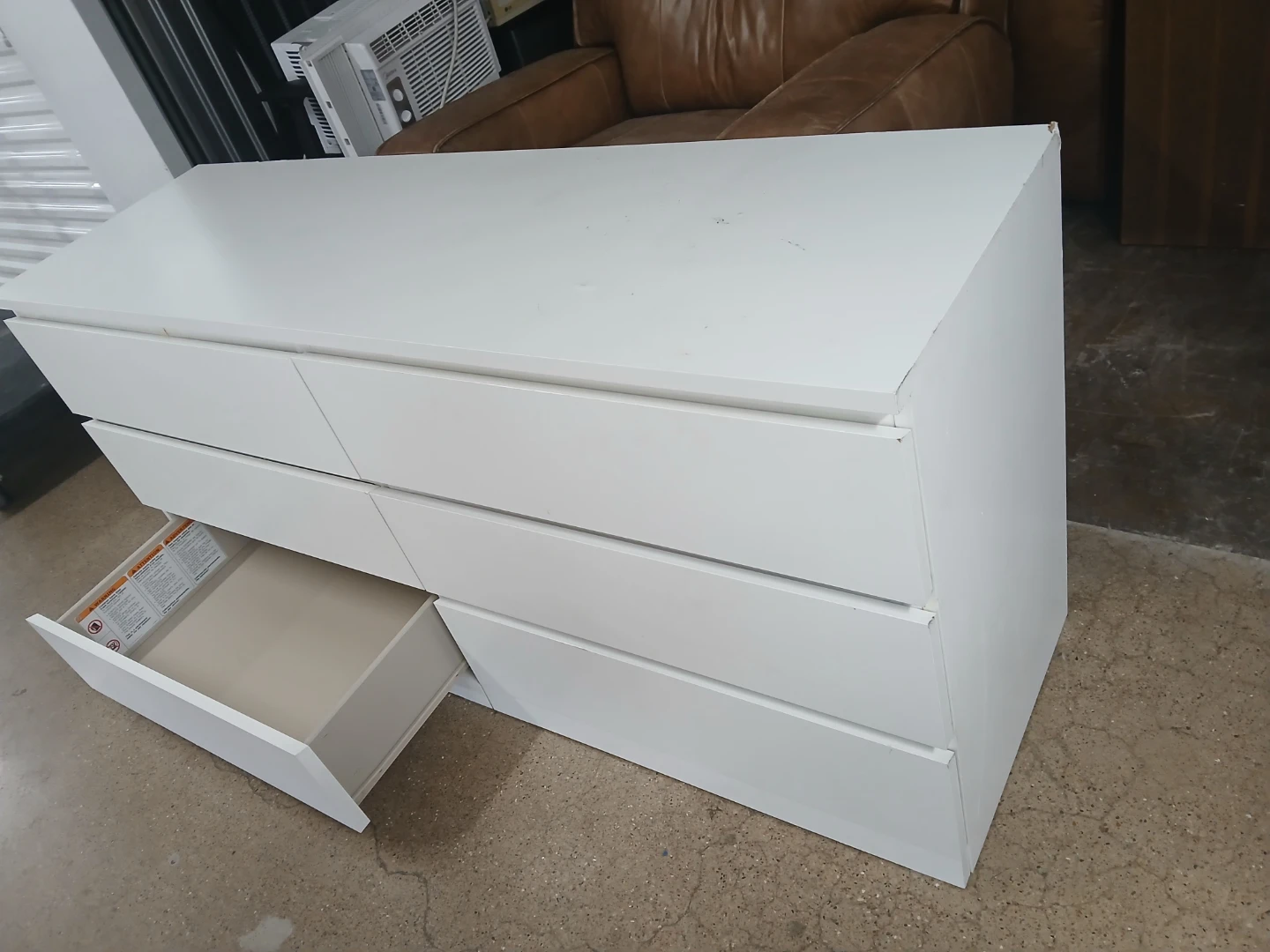 Dresser good condition
