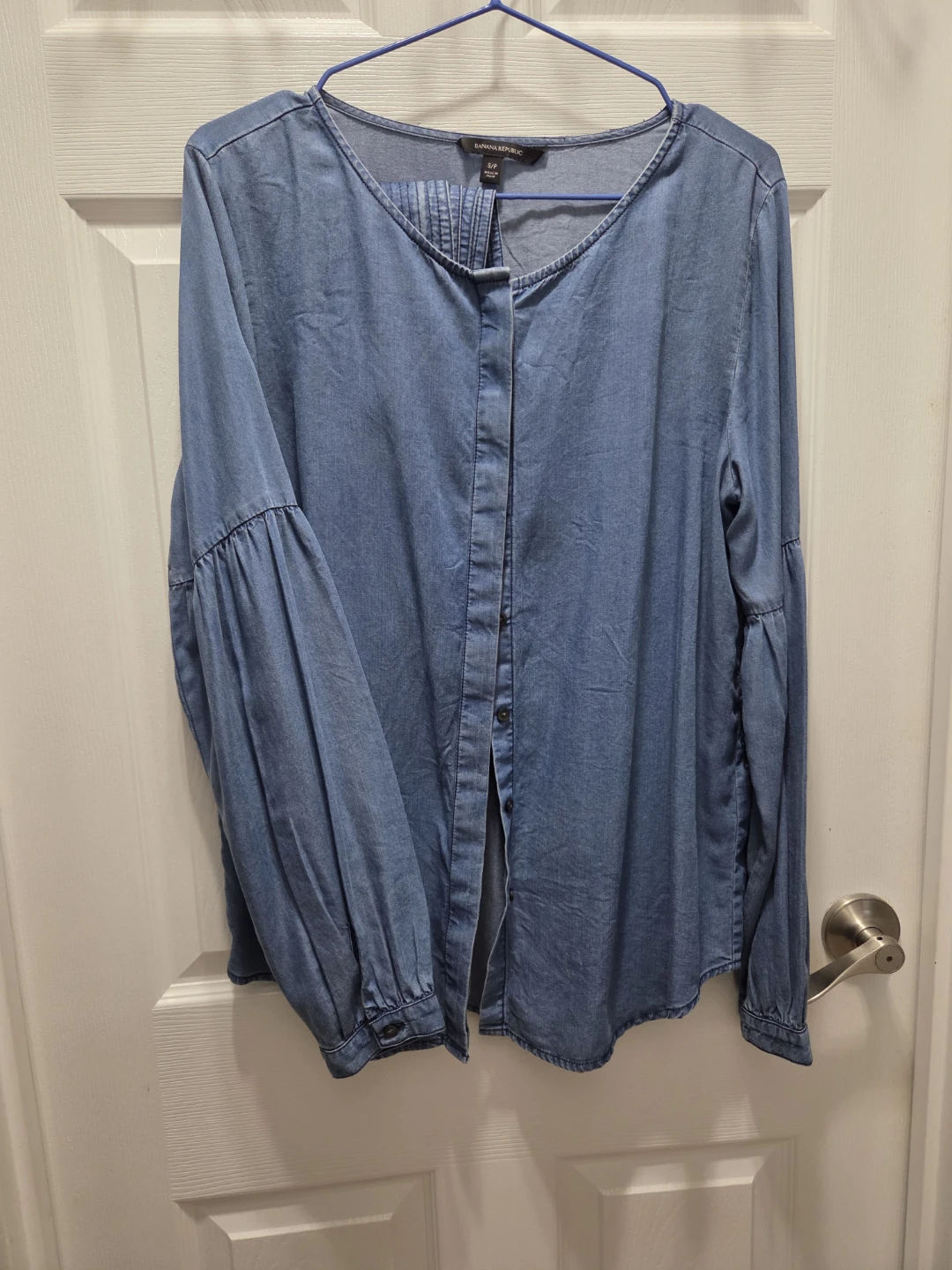 Banana Republic Denim Blouse - Size S/M - photo 2