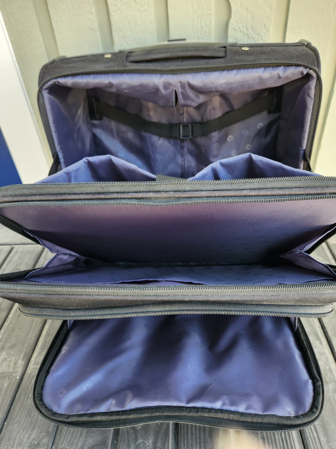 Swiss Gear Rolling Briefcase Carry-On Luggage - photo 3