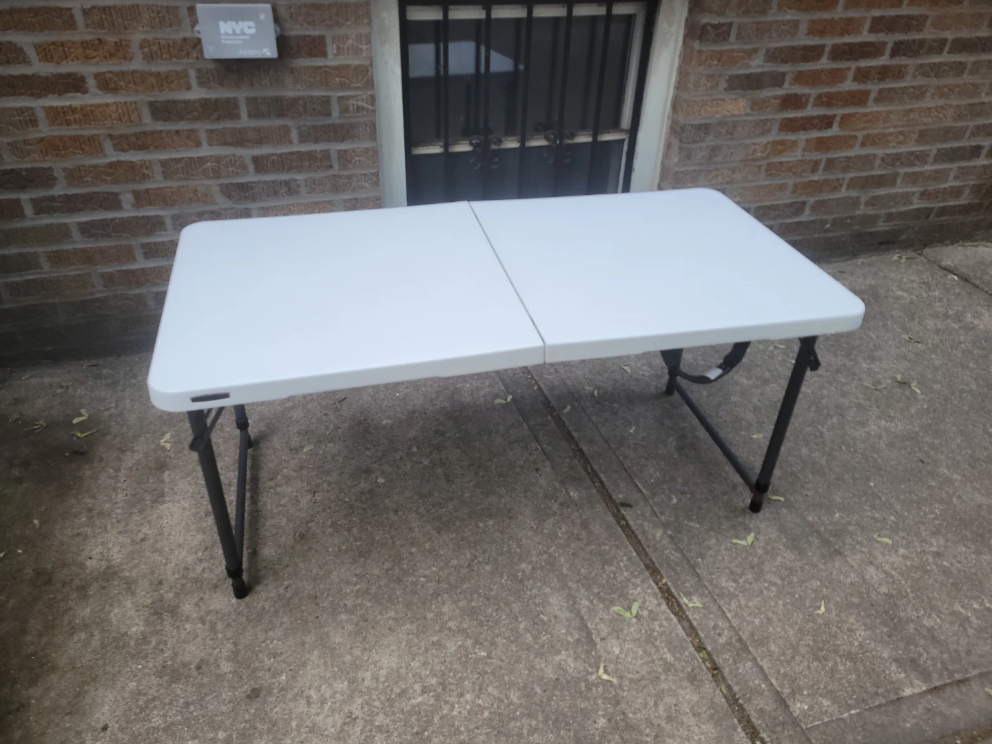 Folding Table