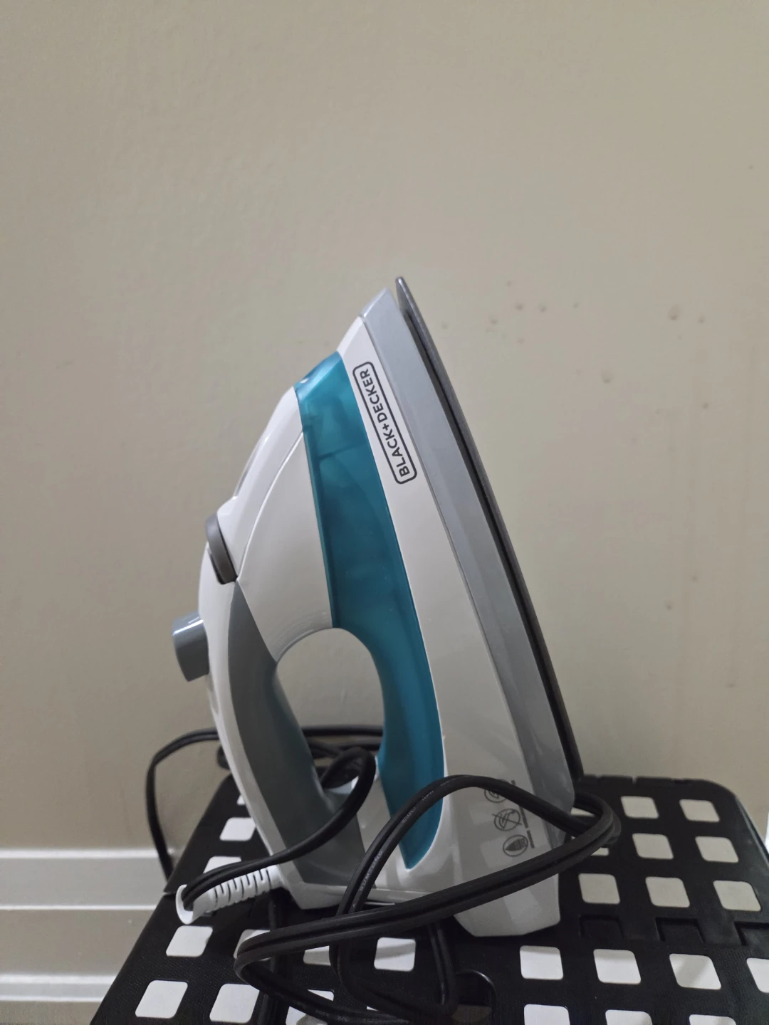 BLACK+DECKER Iron