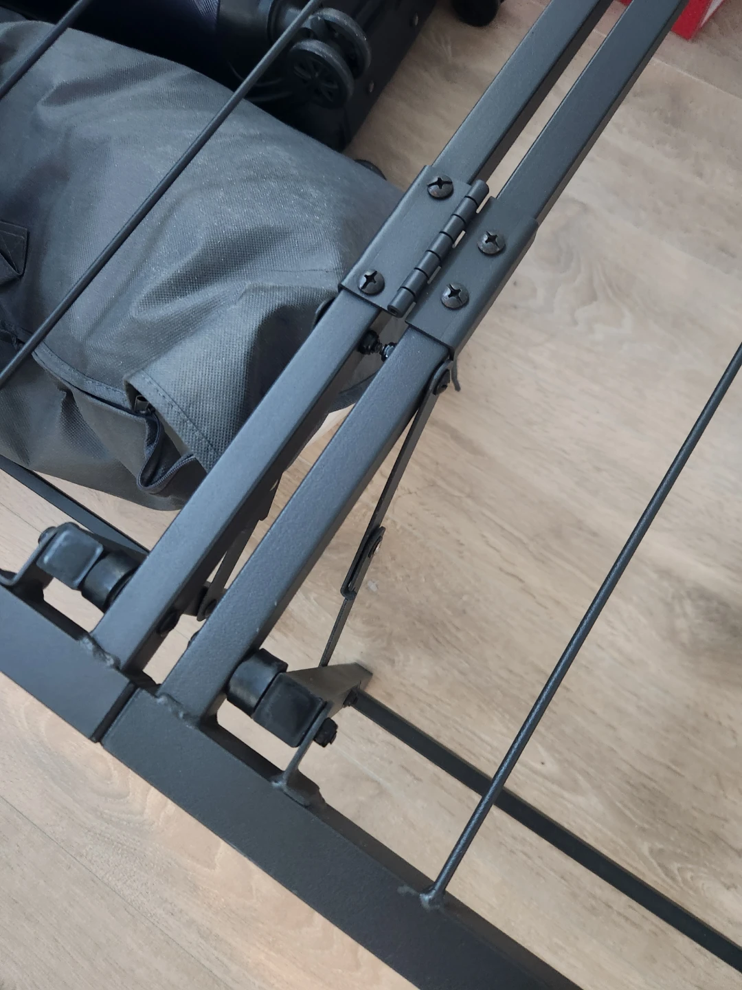 Queen Size Metal Bed Frame - photo 5