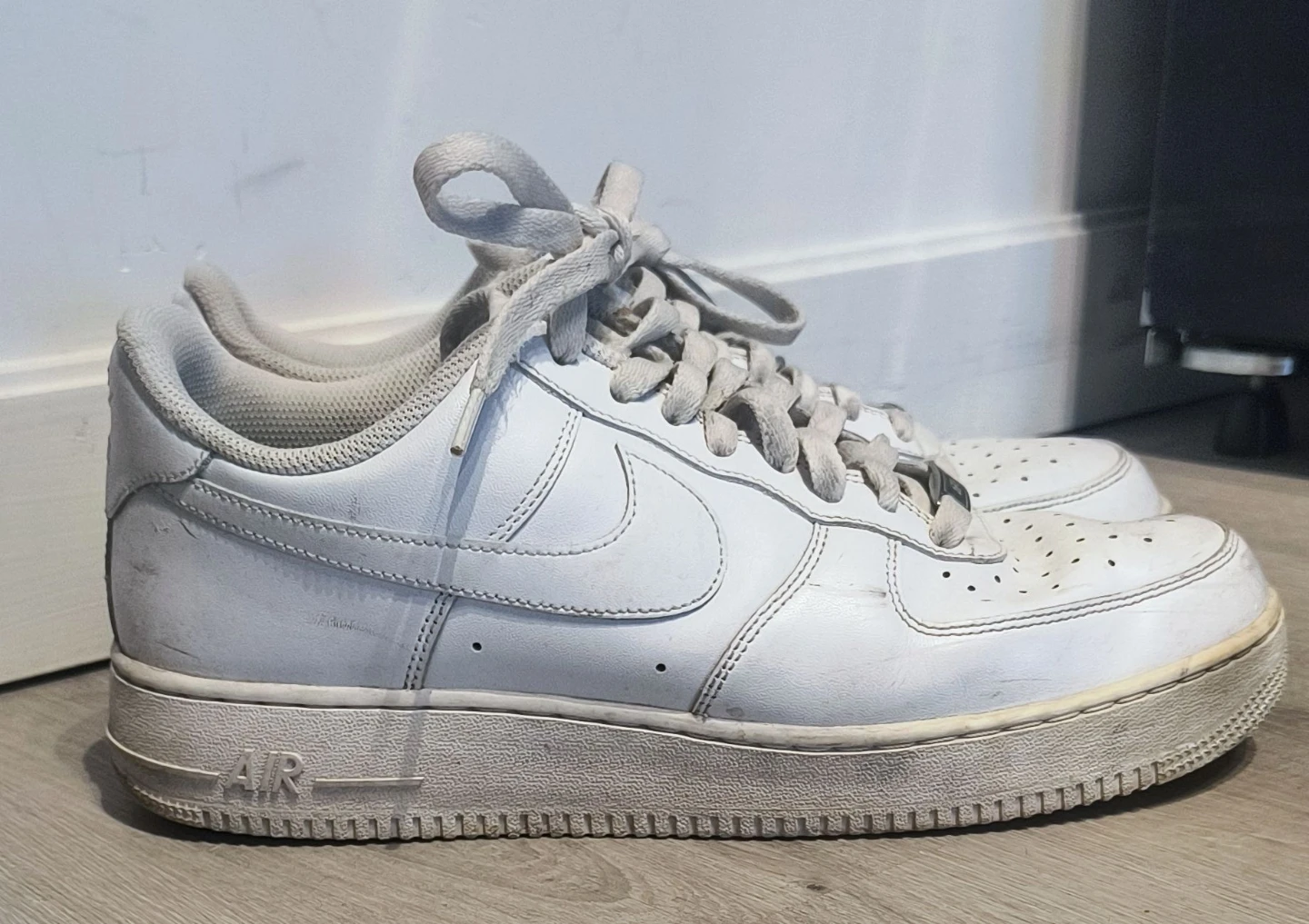 Nike Air Force 1 Low (Size 11) - photo 4