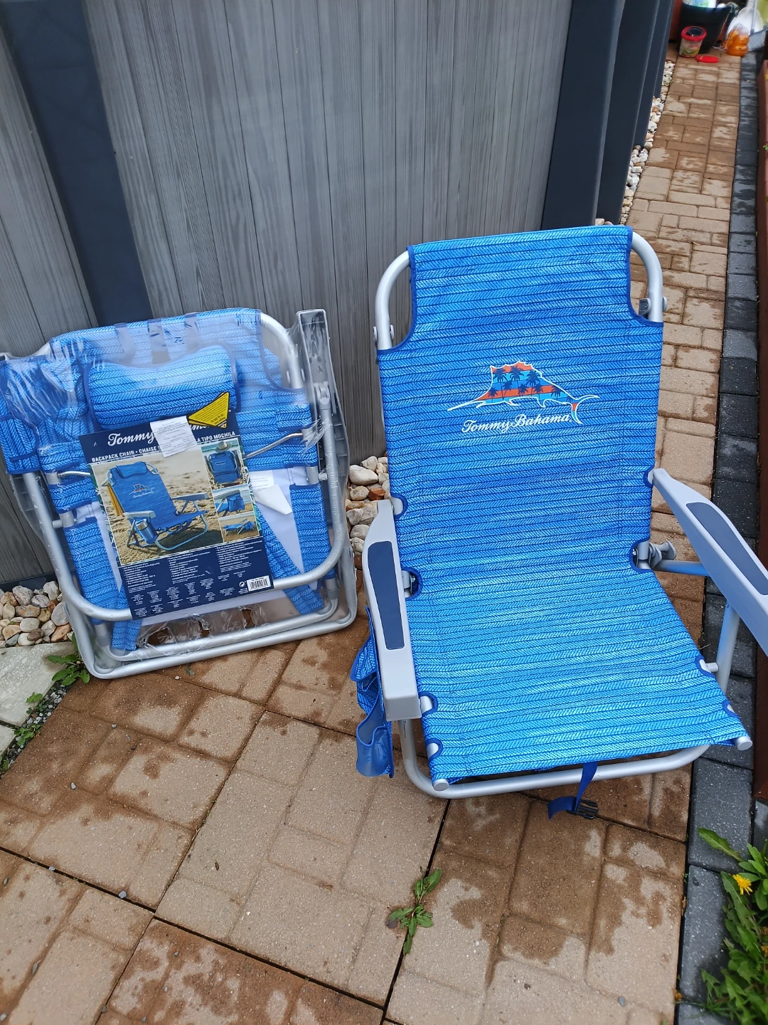 Tommy Bahama Blue Striped Backpack Beach Chair - photo 4
